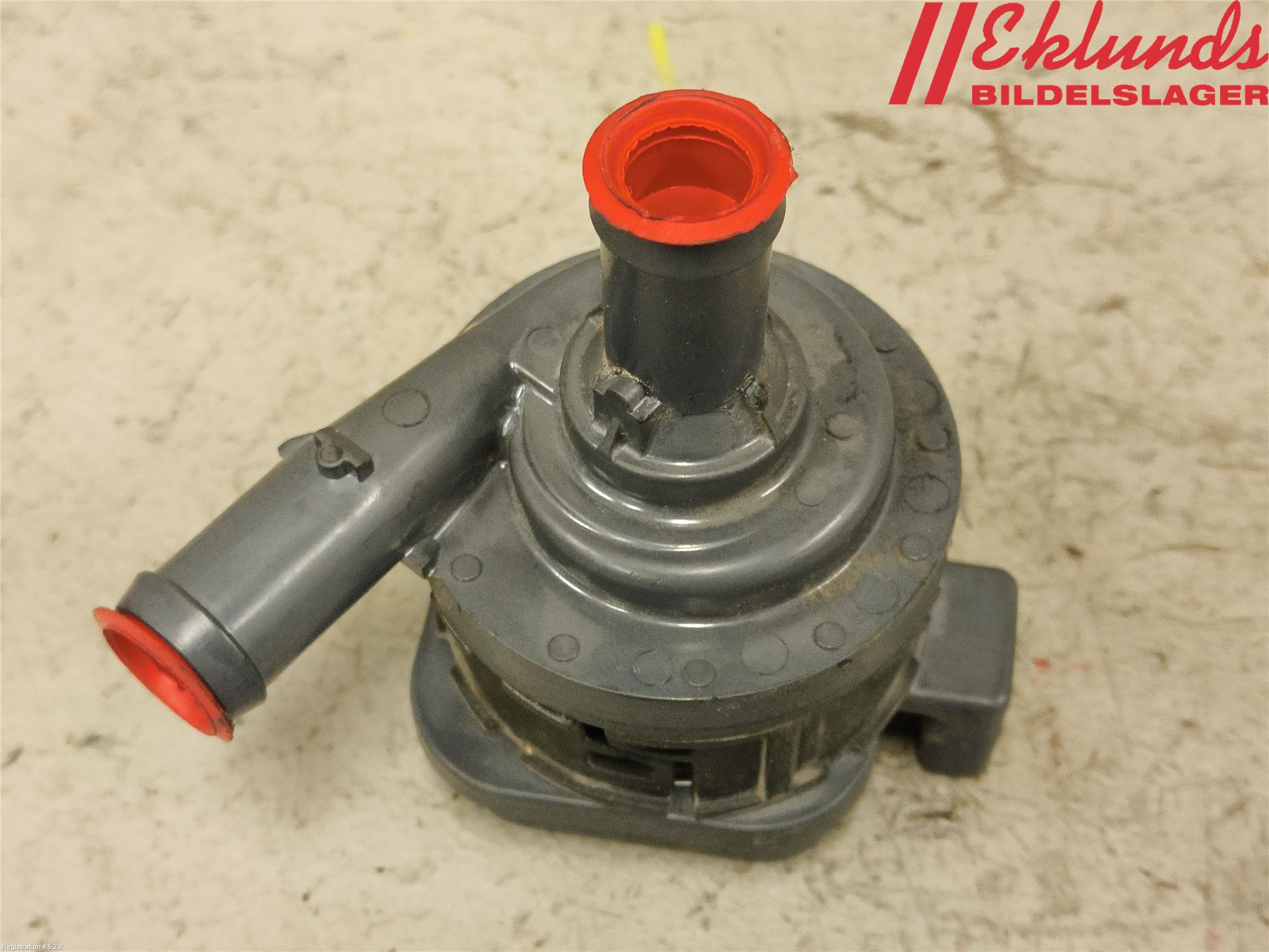 Volvo V90 17->> Vattenpump