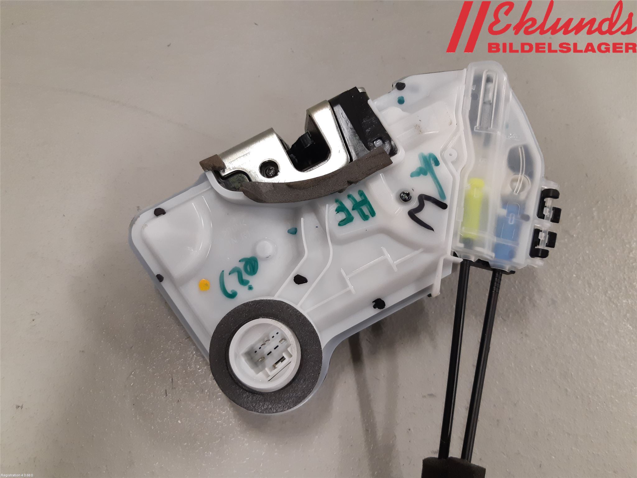 Toyota COROLLA 19- Låskista-Dörrlås