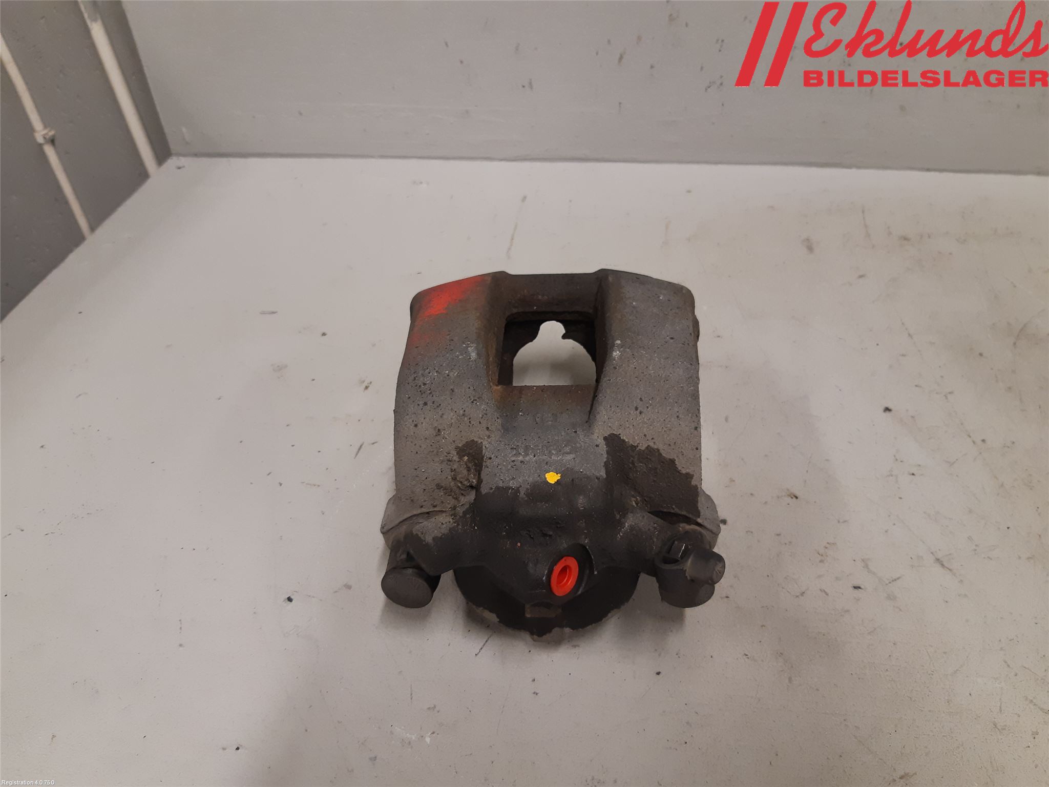 BMW 3 F30/F31/F80 12-19 Bromsok Fram Vänster