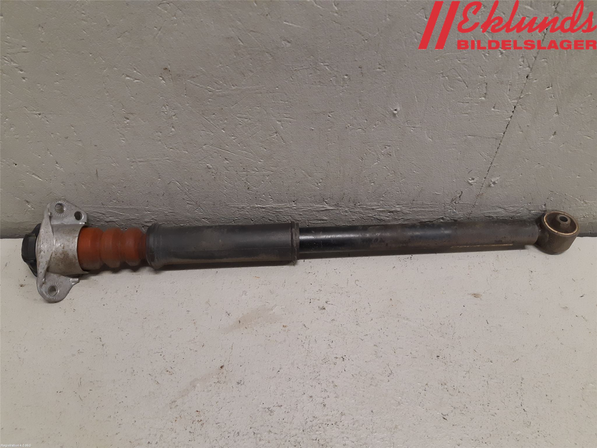Volkswagen VW POLO 10-17 Stötdämpare Bak