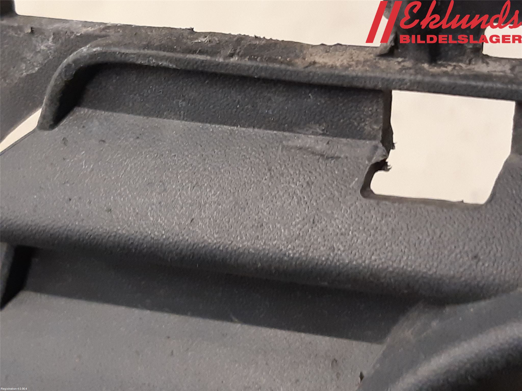 Mercedes-Benz MB C-KLASS (W204) 07-15 Dimljussarg Fram