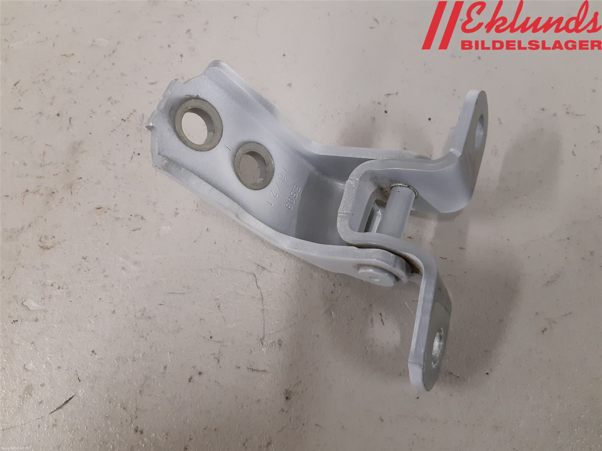 Toyota YARIS XP21 20- Dörrgångjärn