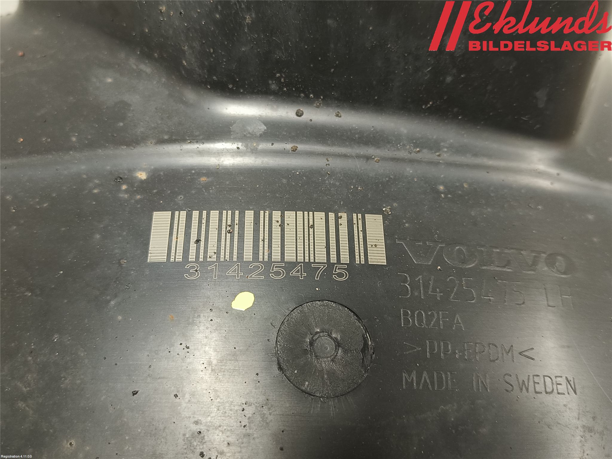 Volvo V60 19- Skärm Inner