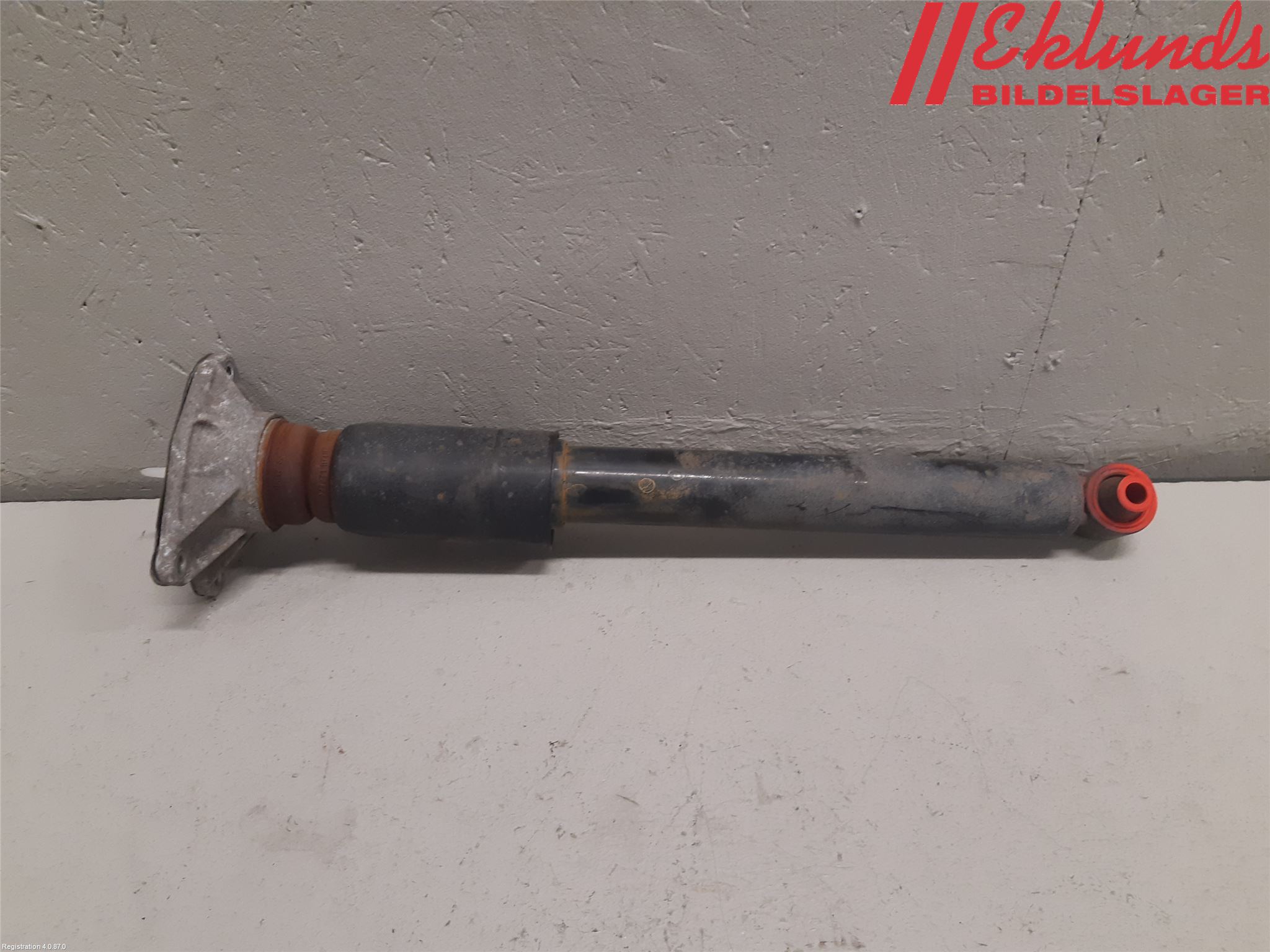 BMW 4 F32/F33/F82/F83 13-20 Stötdämpare Bak