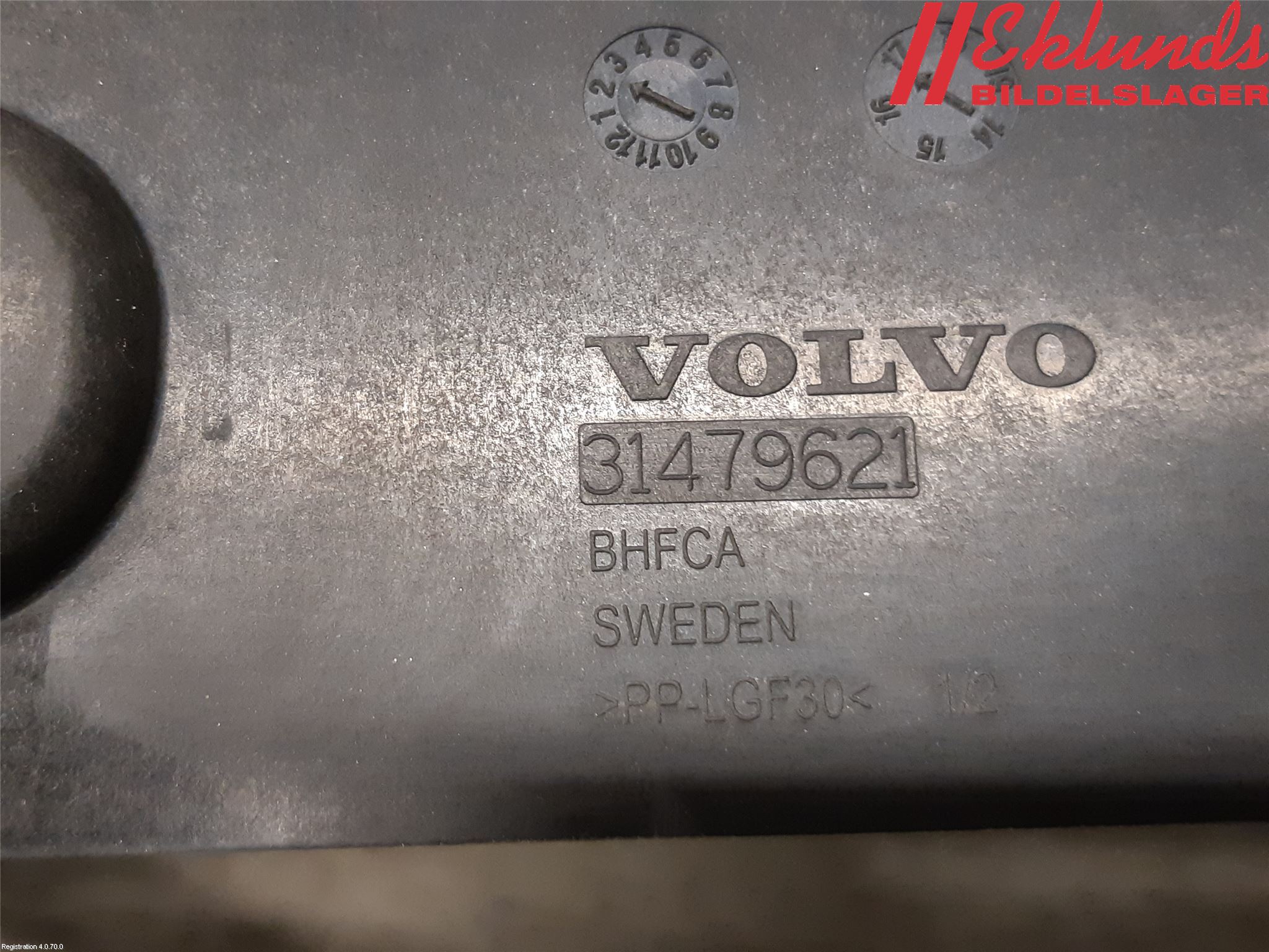 Volvo V90 17->> Batterilåda-Fäste-Hållare