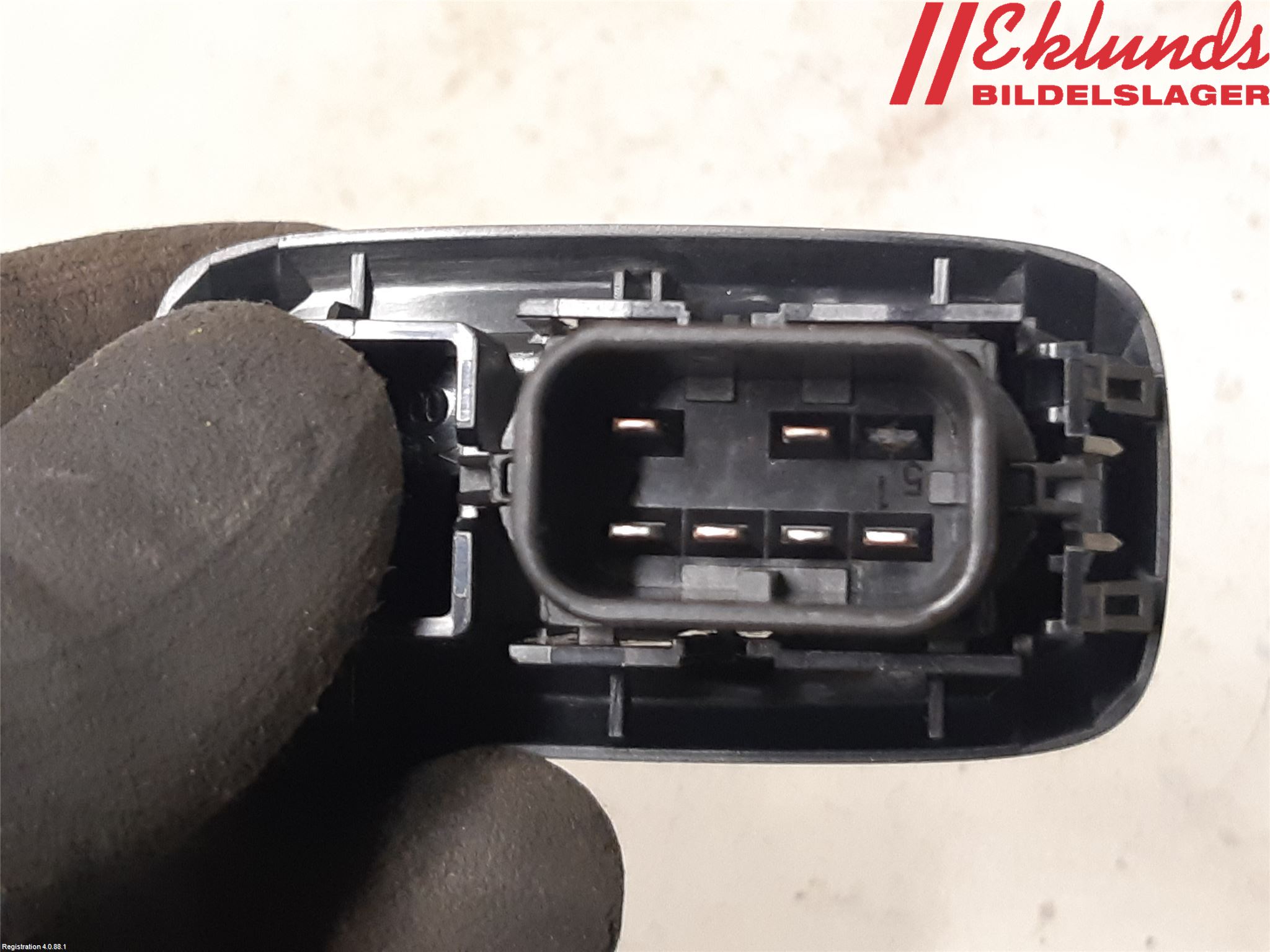 Ford ECOSPORT 17- Strömställare Elhiss