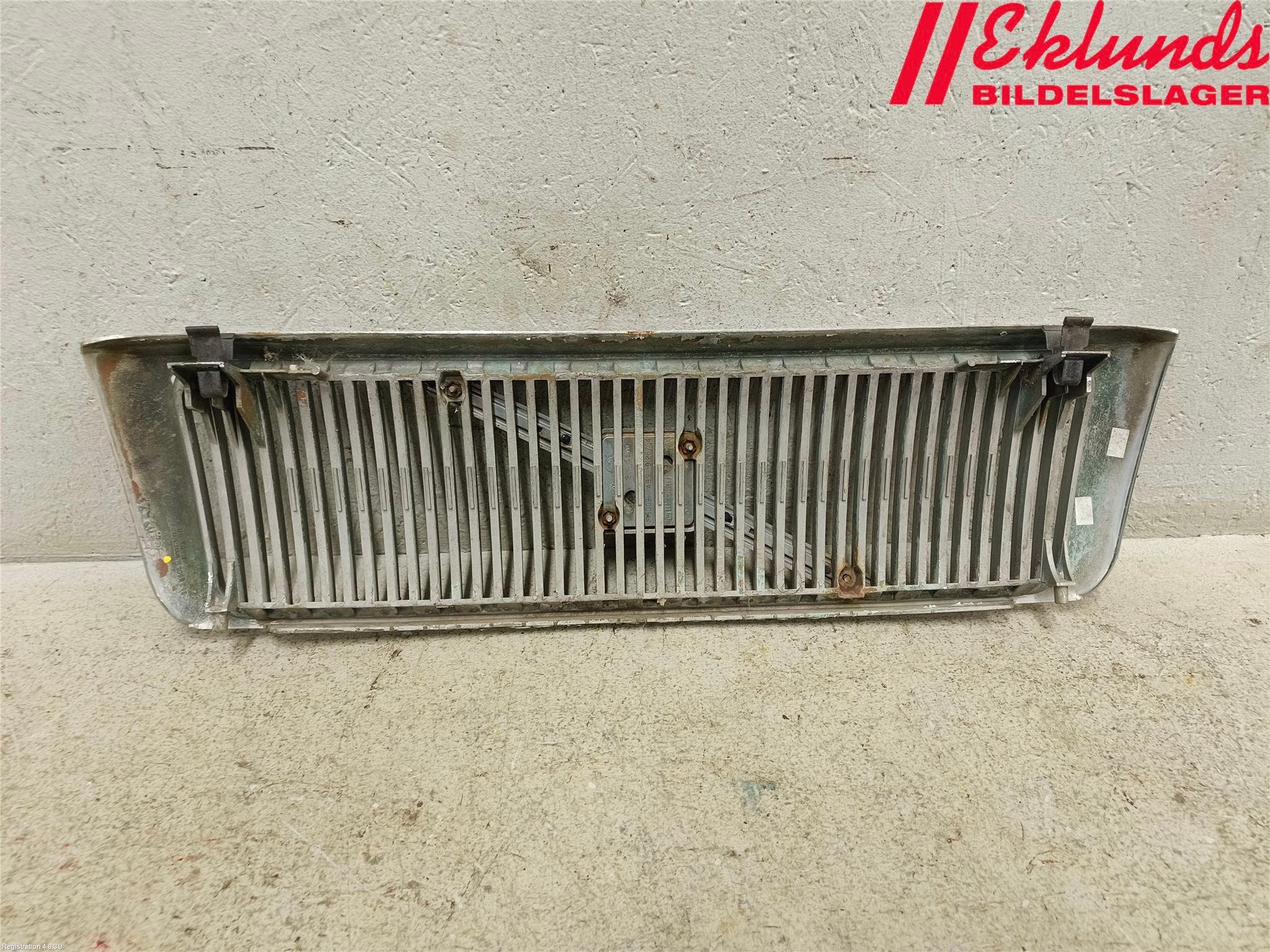Volvo 960 91-97 Grill Komp