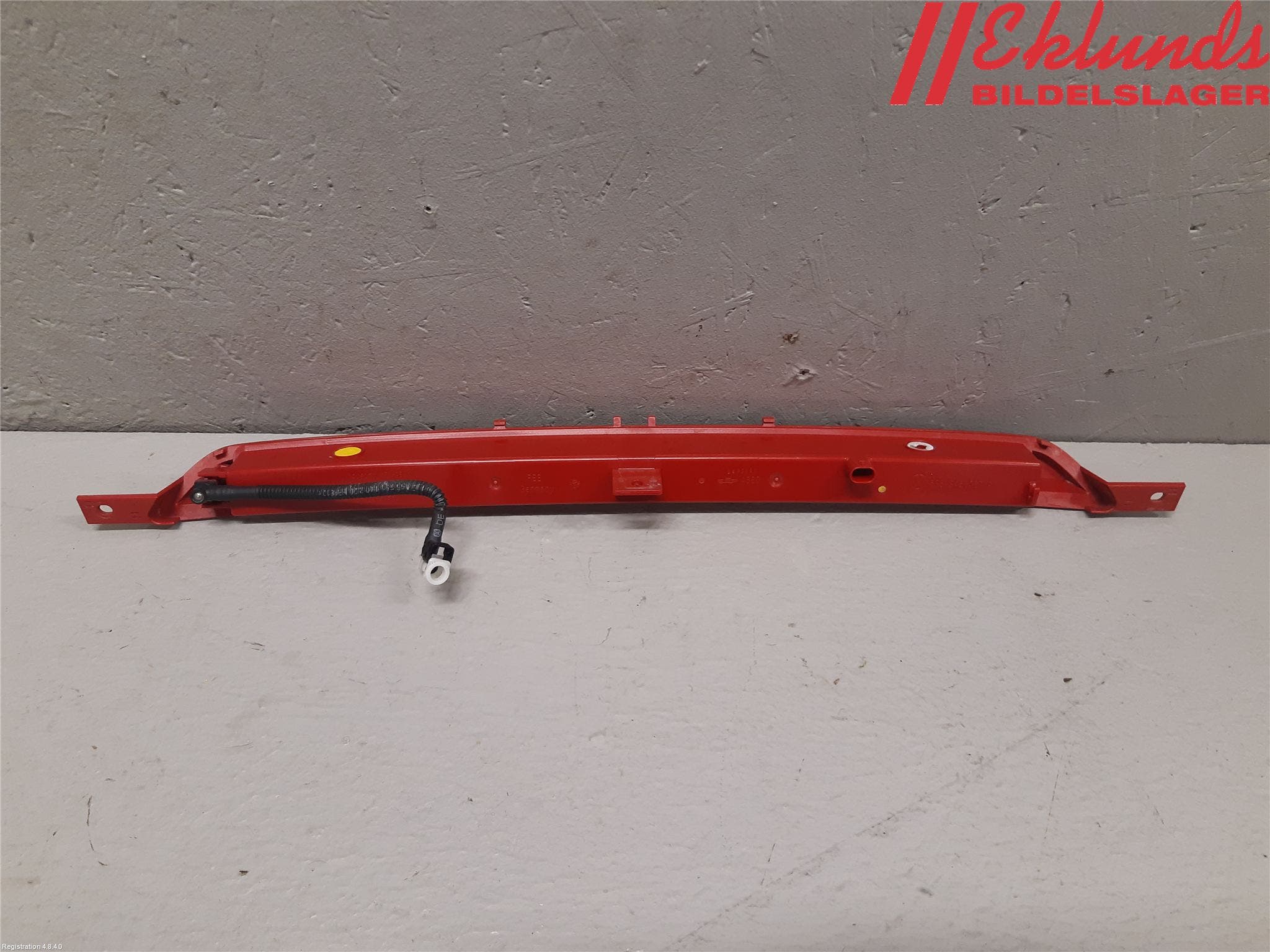 Volkswagen VW T-ROC 18- Bromsljus Bakruta