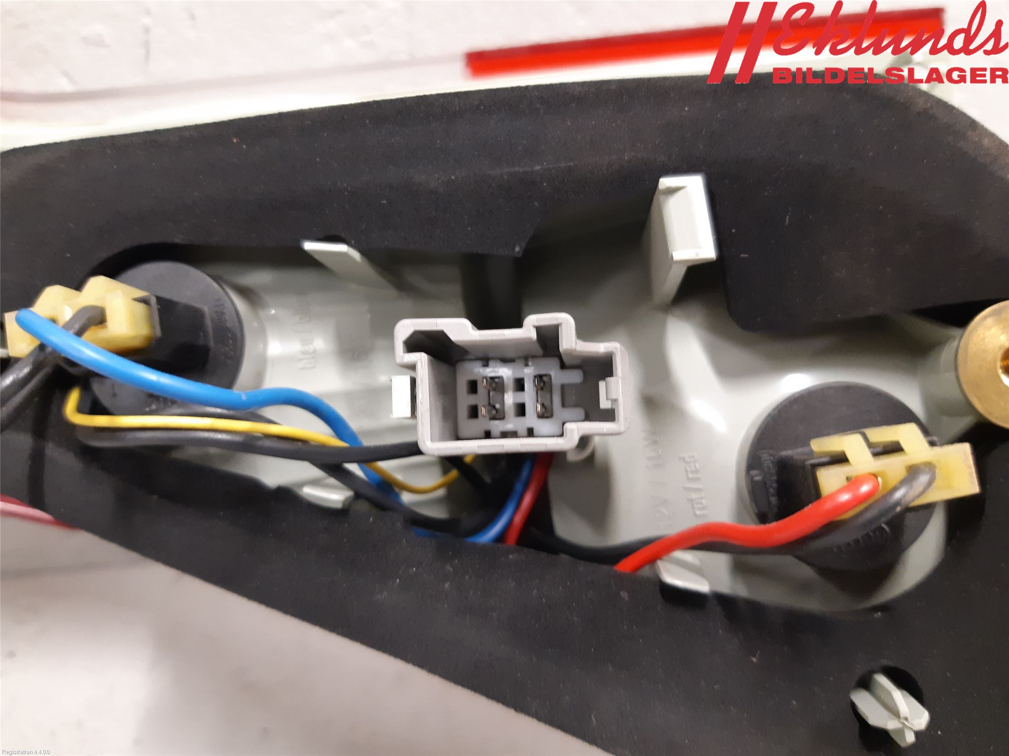 Volvo V70 08-13 Bakljus Lucka Vä