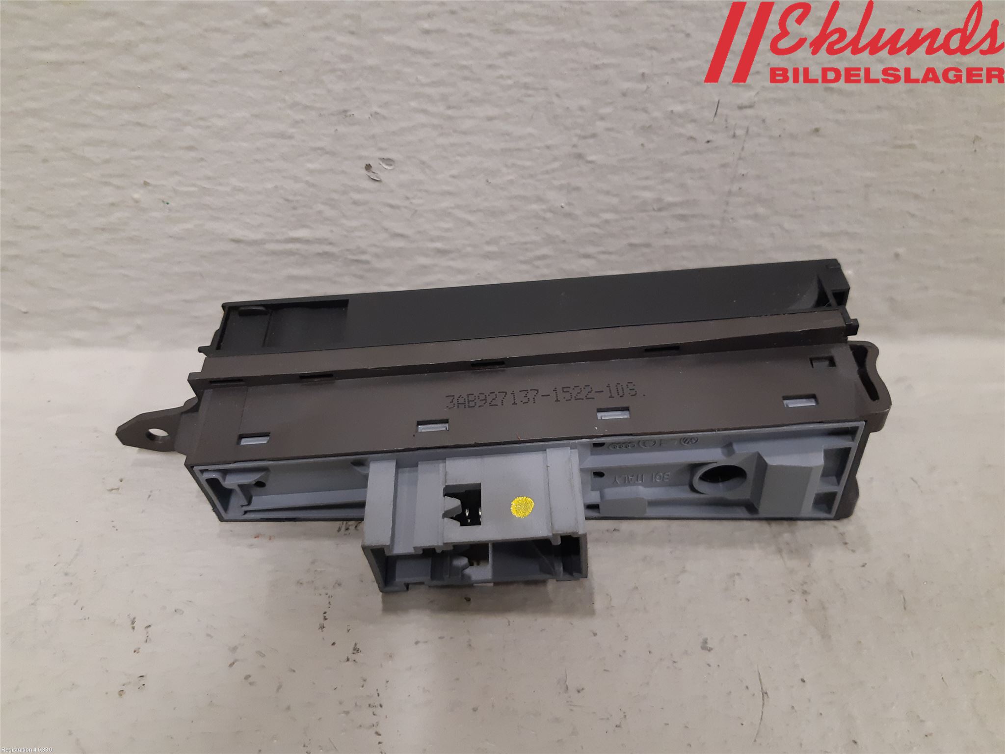 Volkswagen VW PASSAT 11-14 Strömställare Parkeringsbroms