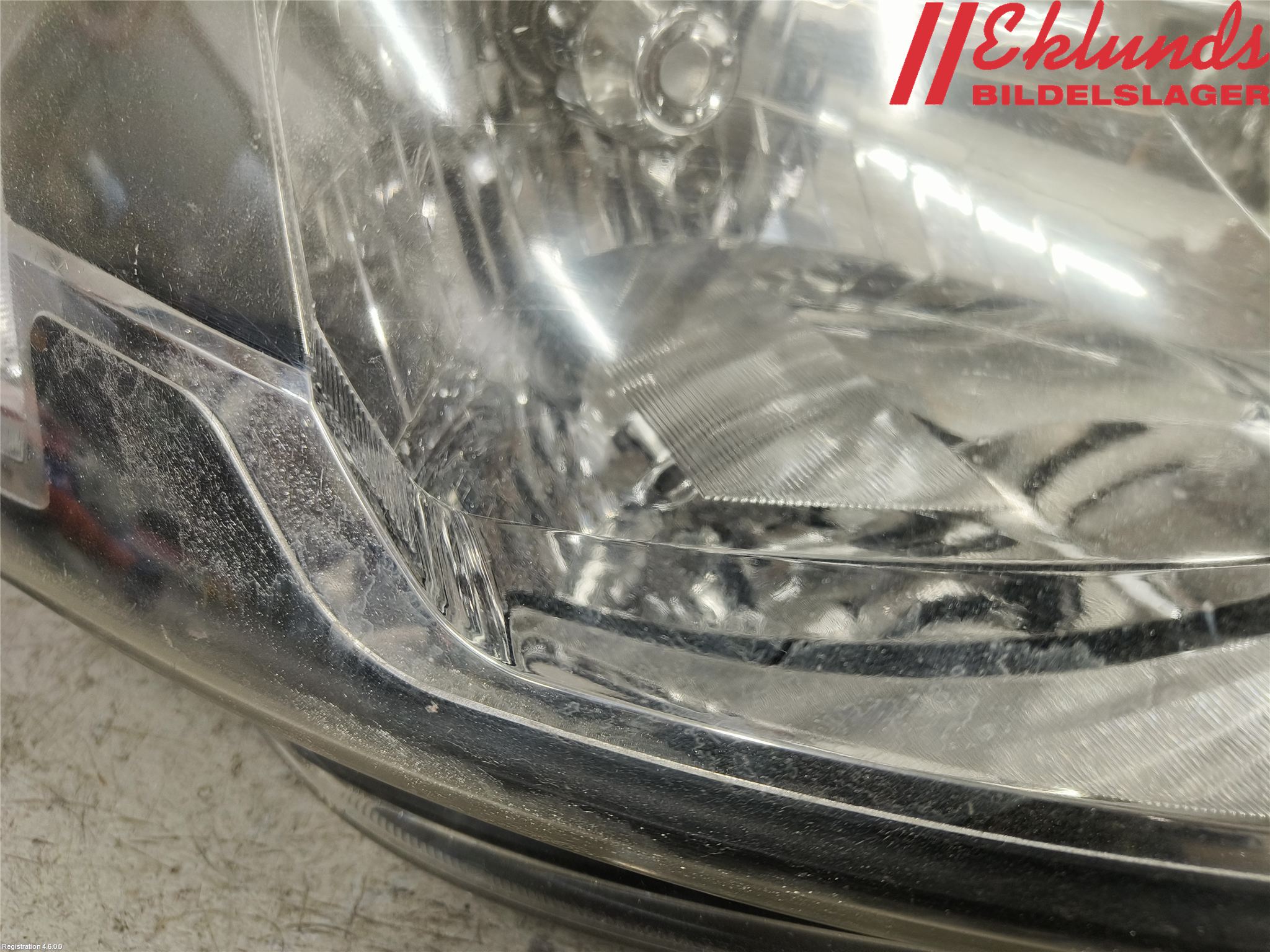 Kia SOUL 09- Strålkastare Höger