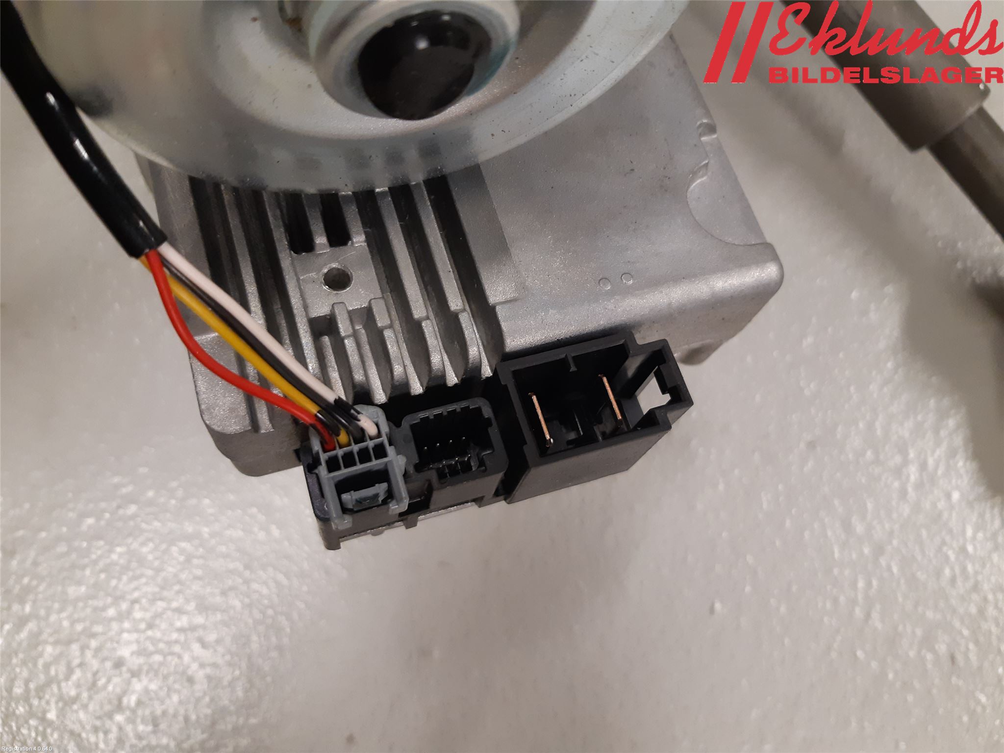 Renault CLIO IV 16-19 Rattaxelagg Med Inb Servo