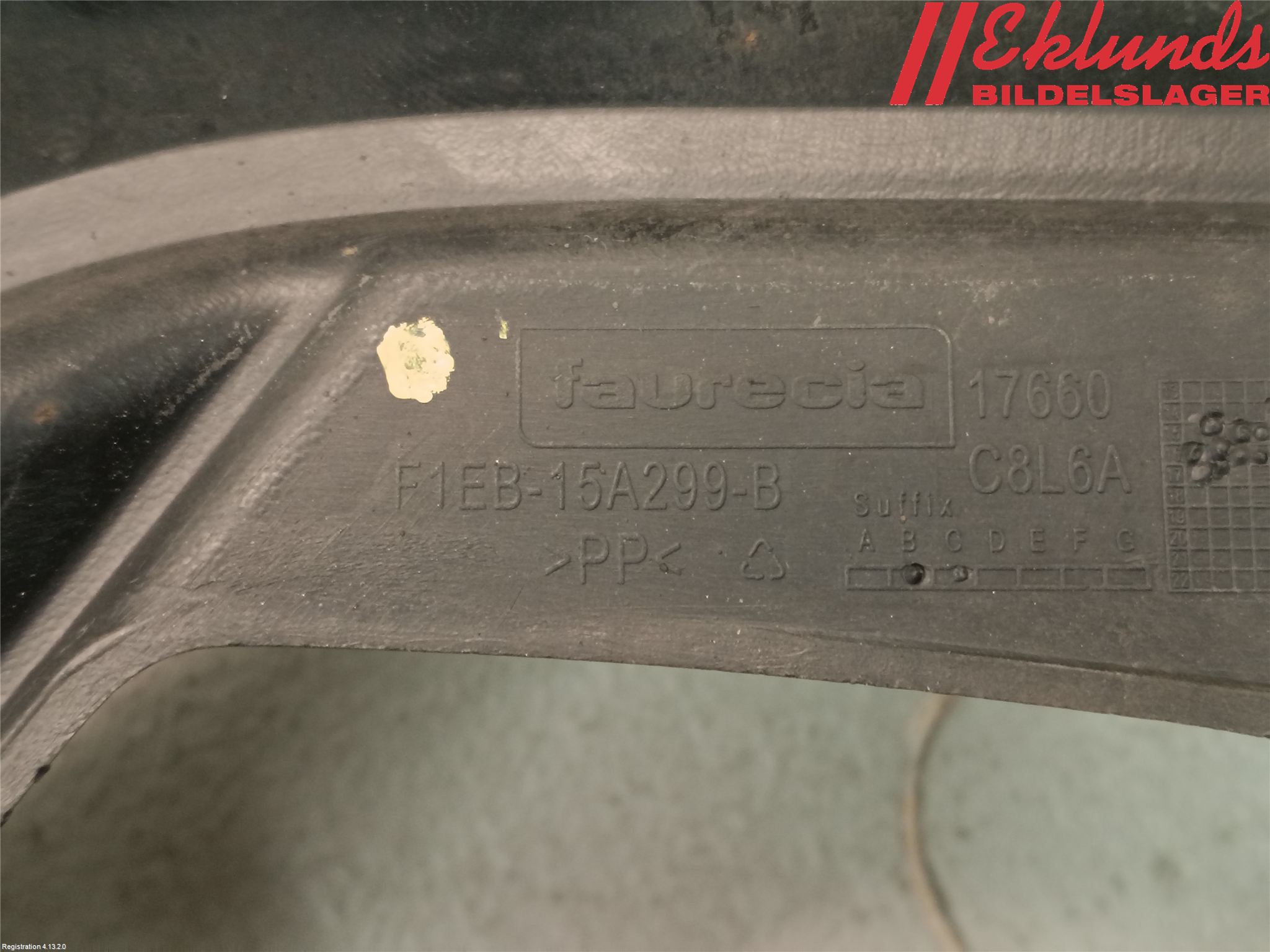 Ford FOCUS 15-18 Dimljussarg Fram