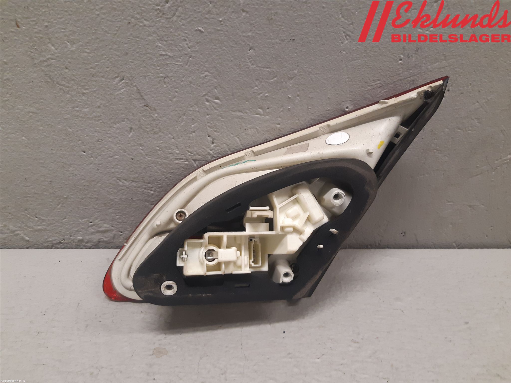 Opel ASTRA J 10-15 Bakljus Lucka Vä