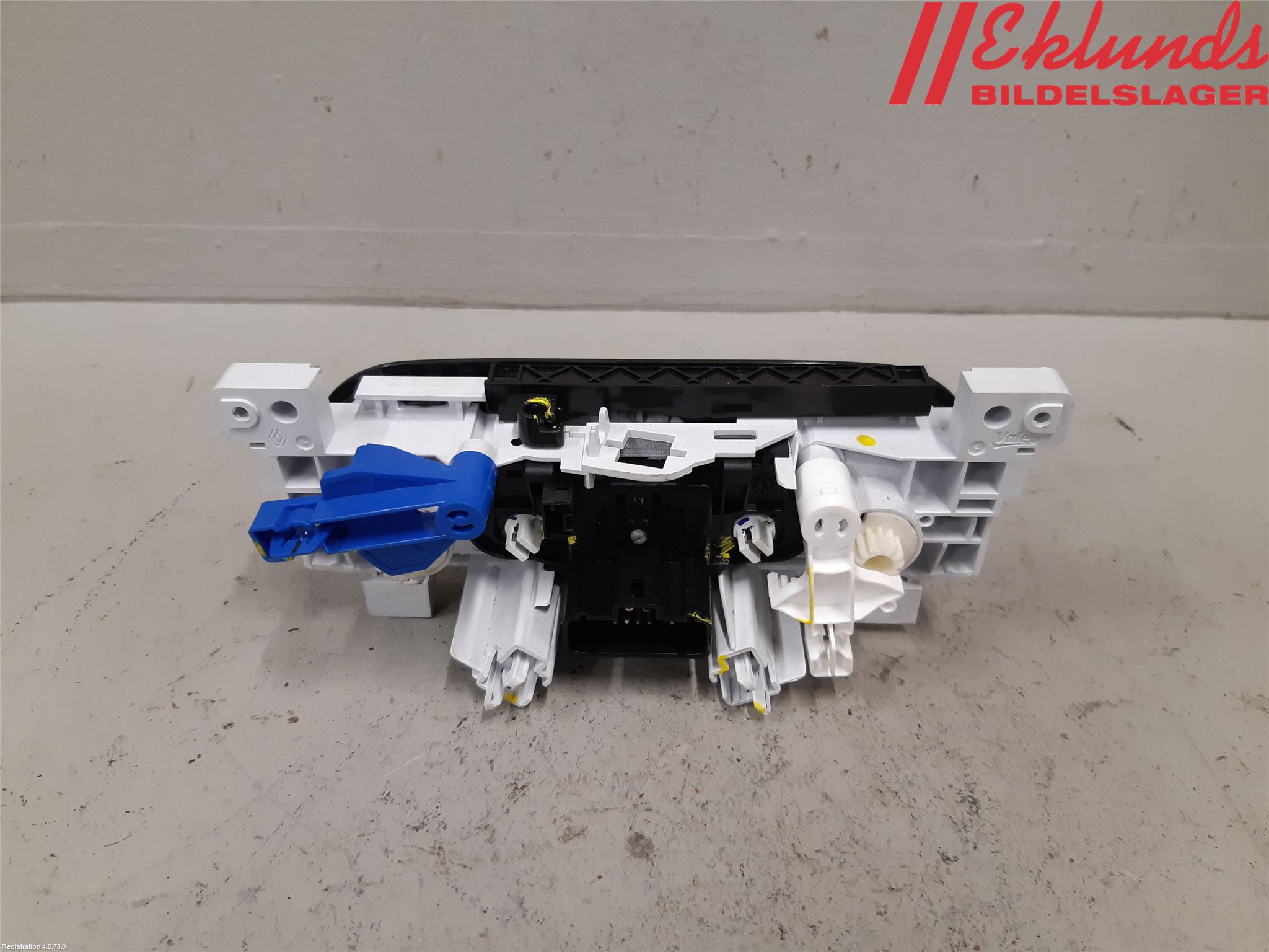 Dacia DUSTER 10-17 Ac Styrenhet Ac Manöveren