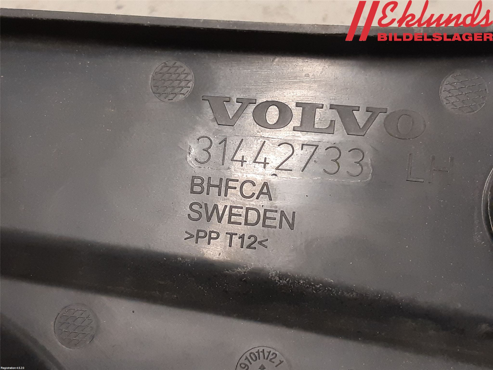 Volvo XC90/RECHARGE 16- Täckplast Front