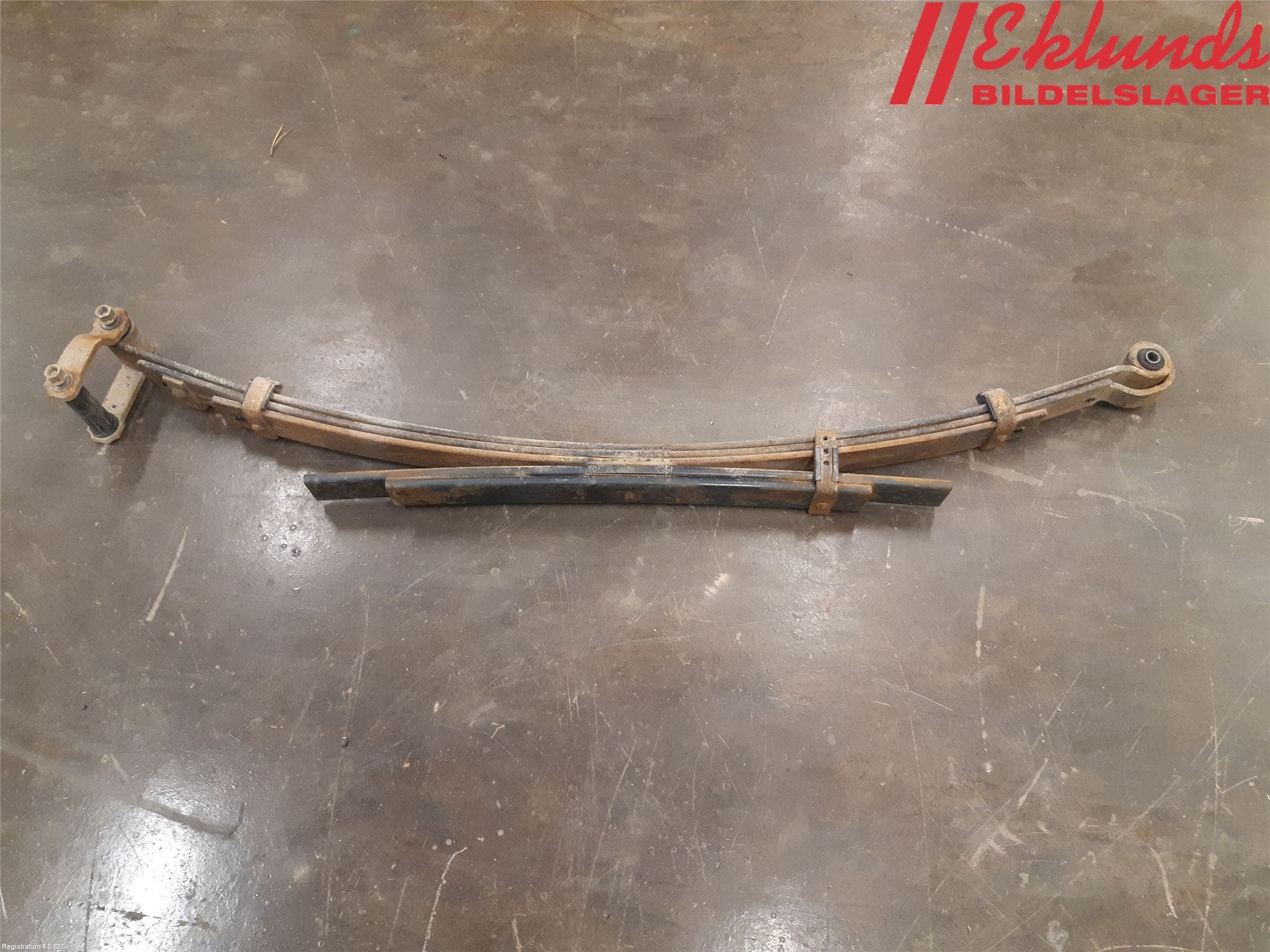 Toyota HILUX 16- Fjäder Bak Blad