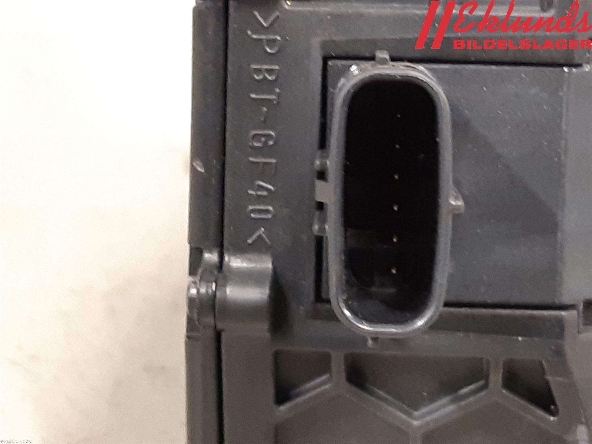 Lexus NX 340h/450h+ 21- Gasreglage