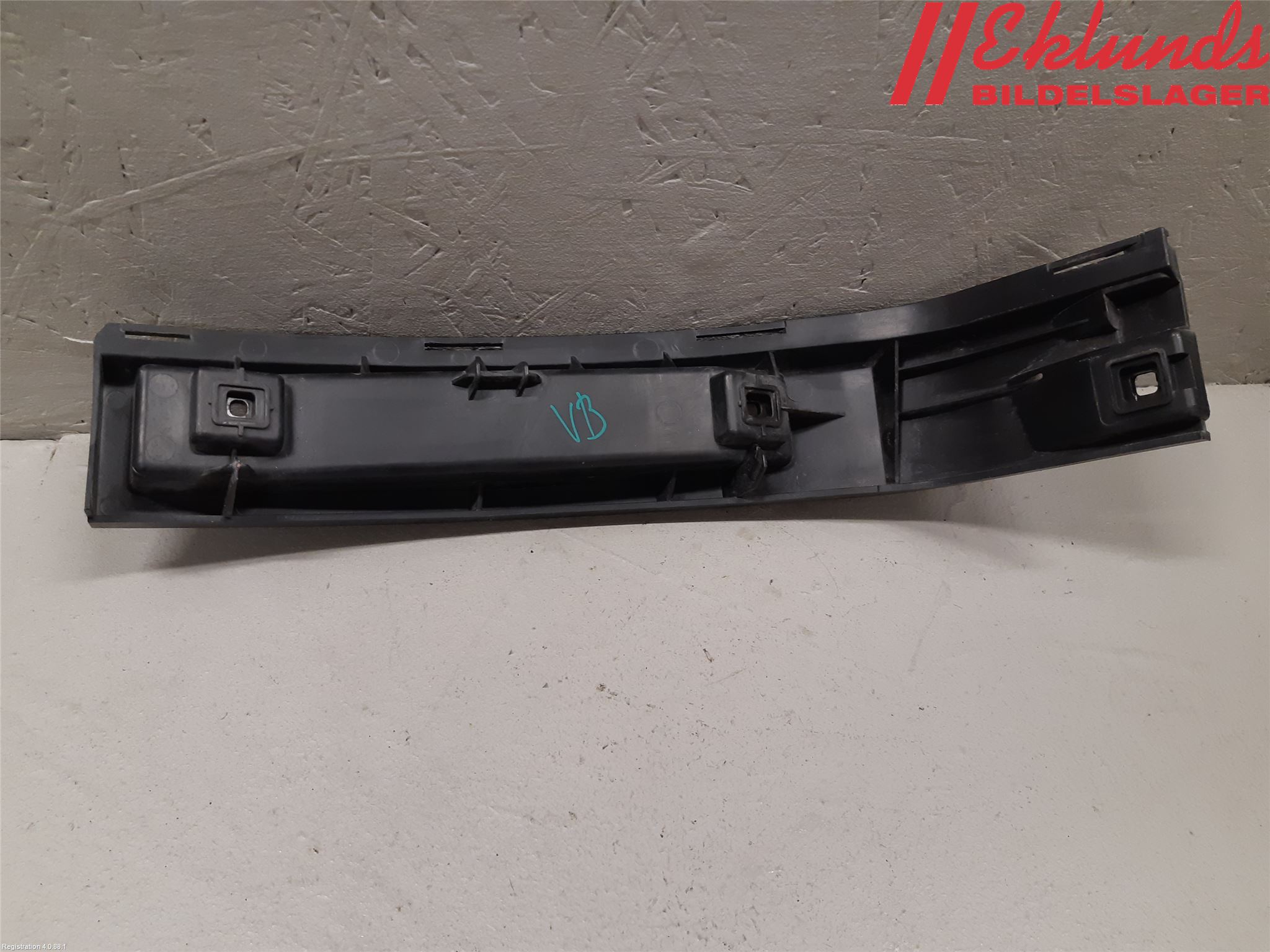 Volvo S80 07-13 Stötfångarfäste Bak Vä