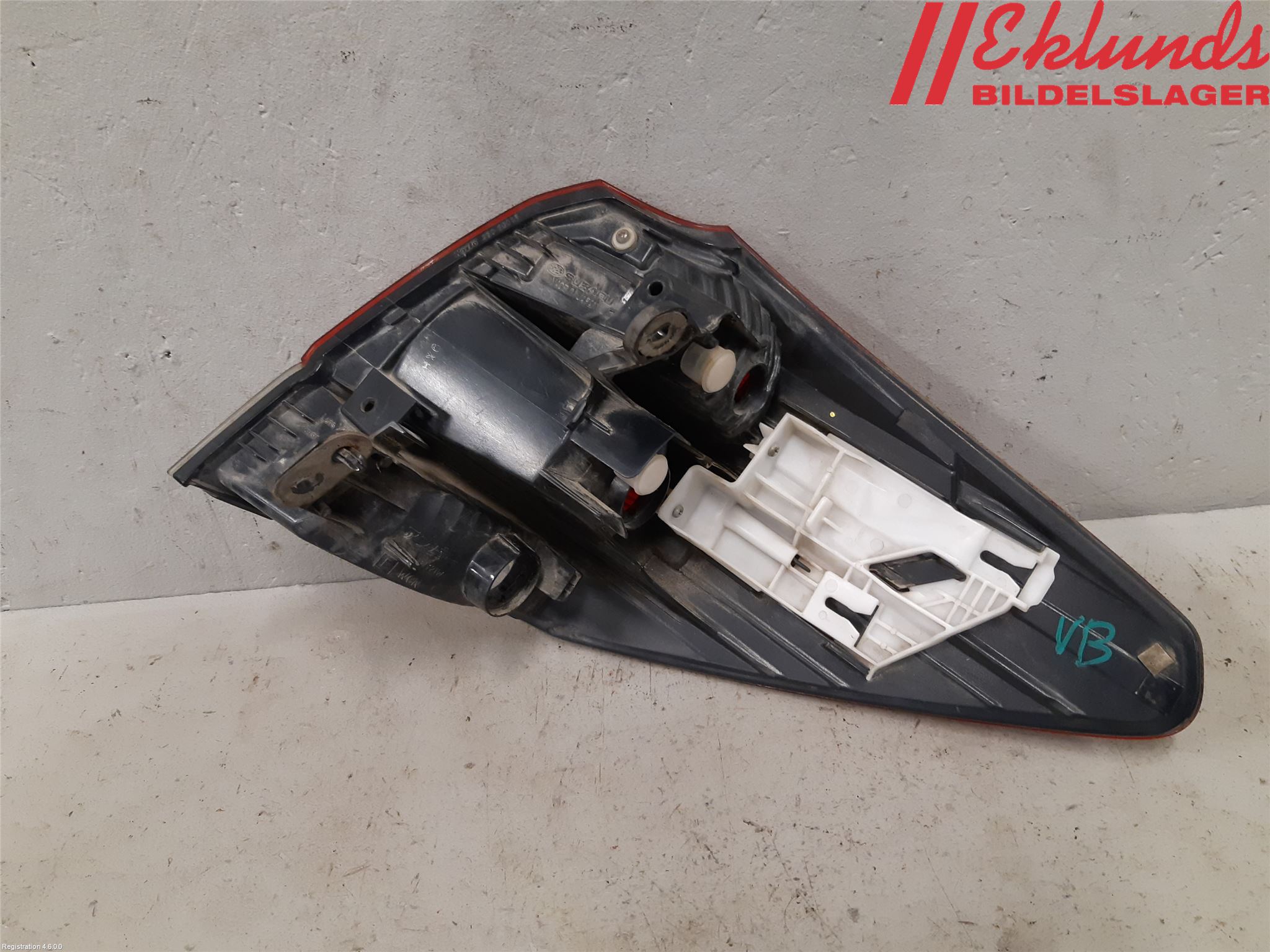 Subaru OUTBACK 10-15 Bakljus Vänster