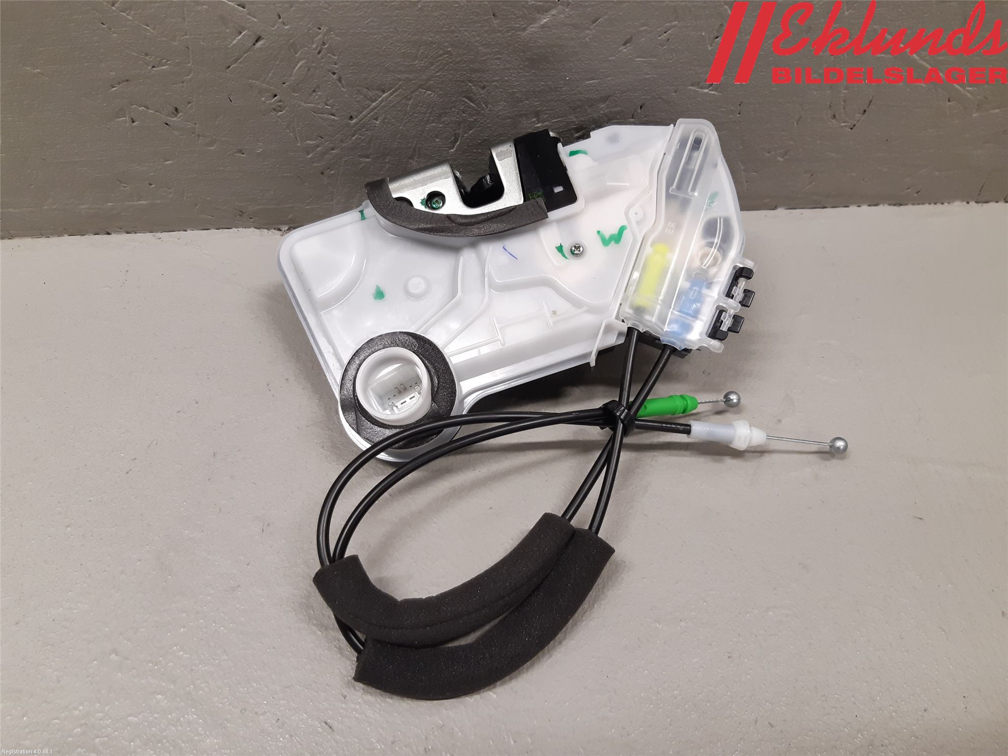 Toyota COROLLA 19- Låskista-Dörrlås