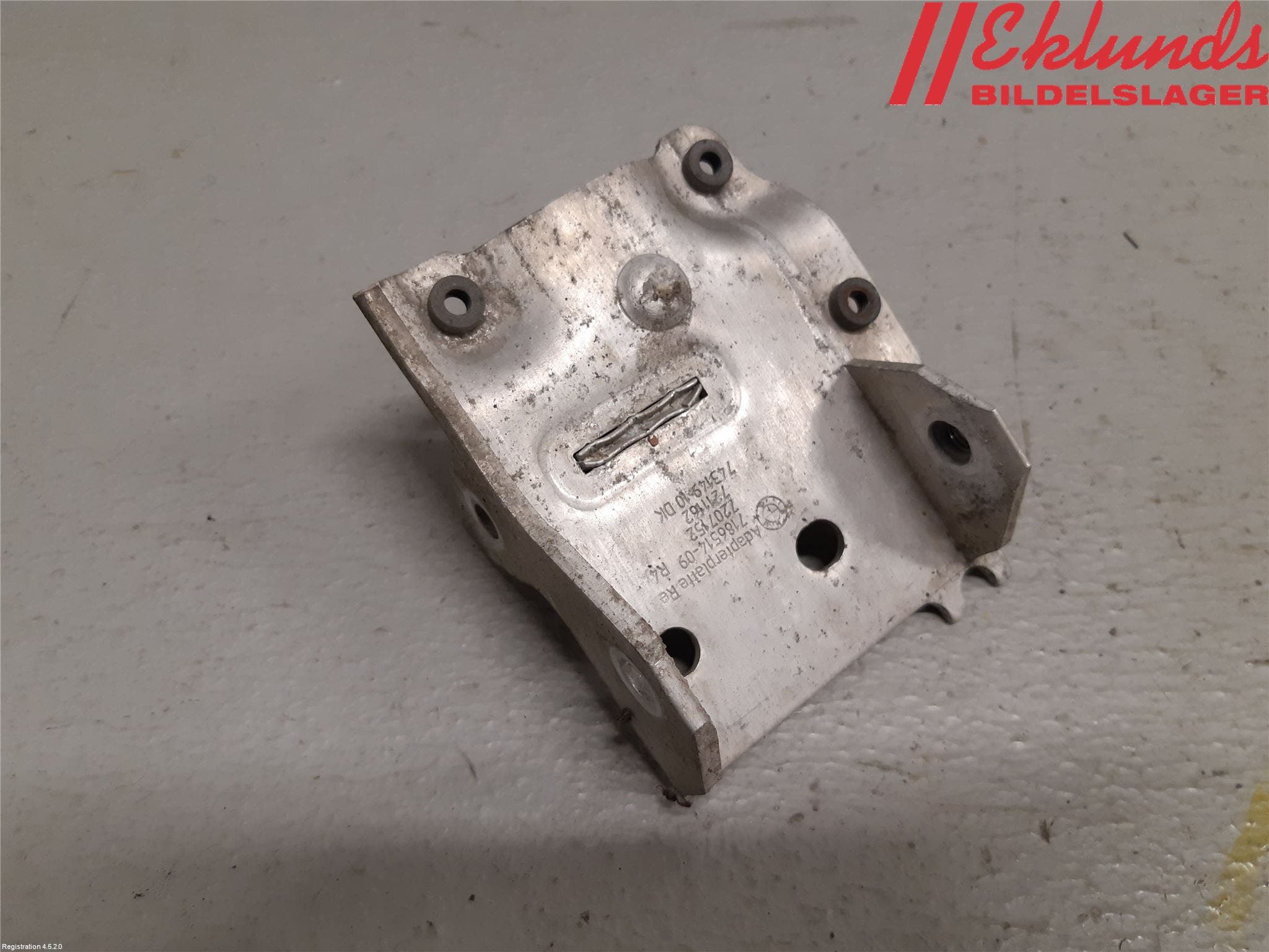 BMW 5 F10/F11/F18 09-17 Frontplåt