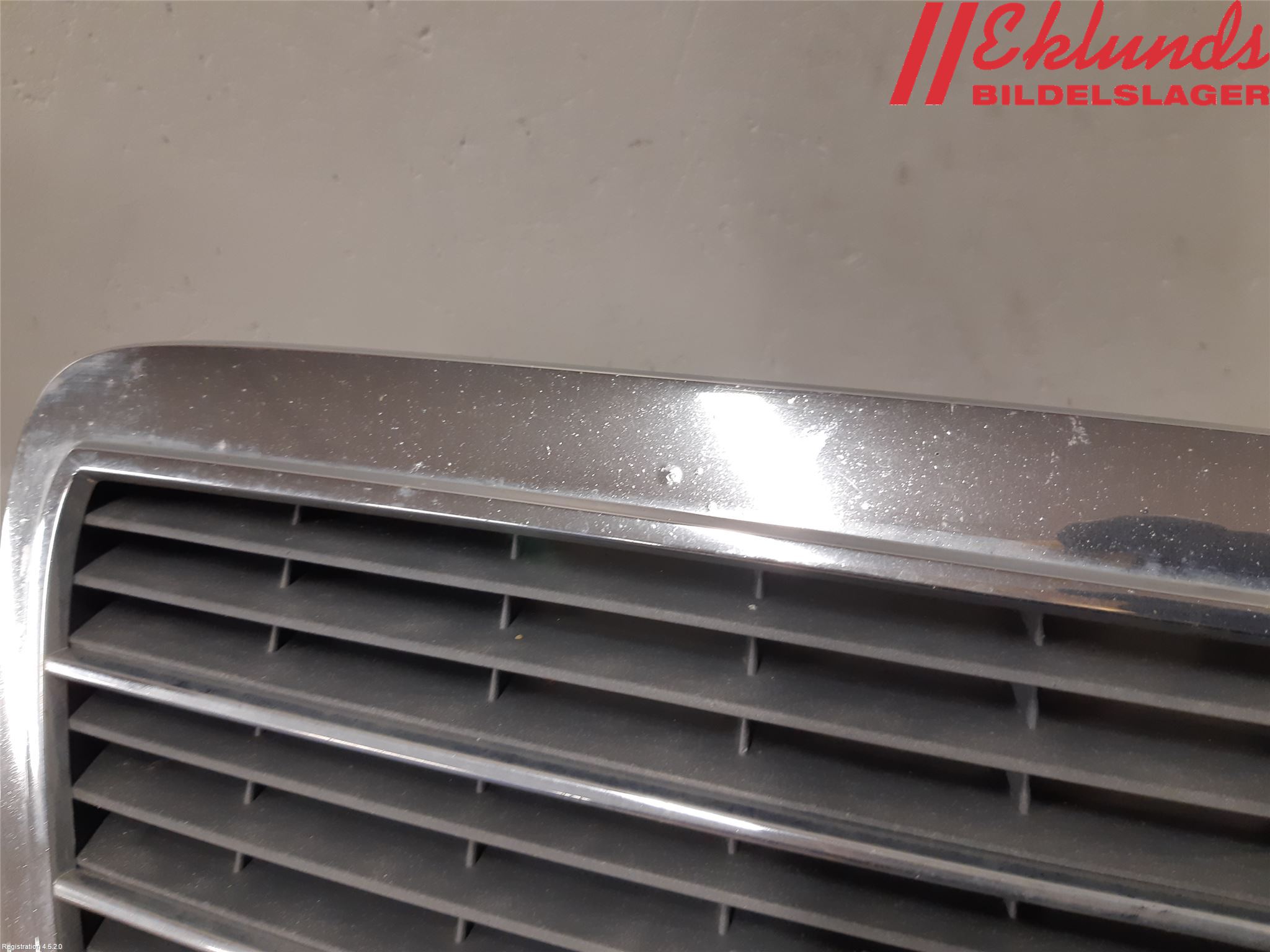 Mercedes-Benz MB E-KLASS (W210) 96-03 Grill Komp