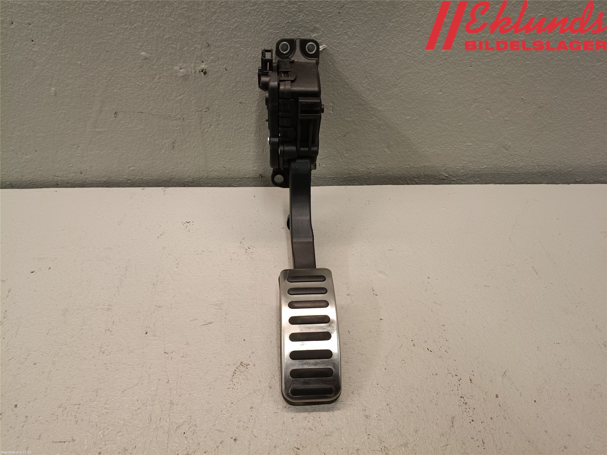 Volkswagen VW AMAROK 2H 10-22 Gaspedal