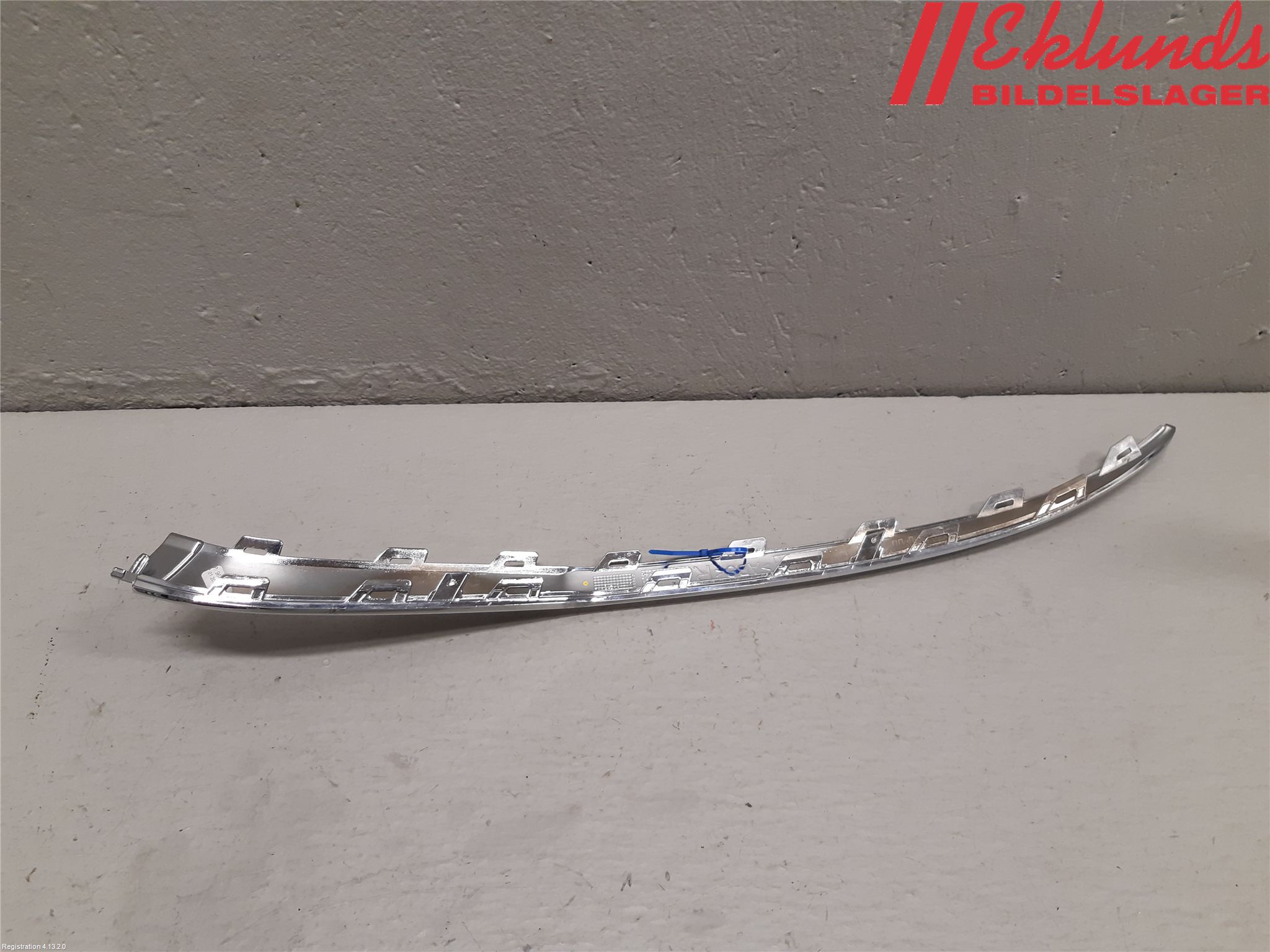 Volkswagen VW T-ROC 18- Stöt Utfyllnad-List-Grill