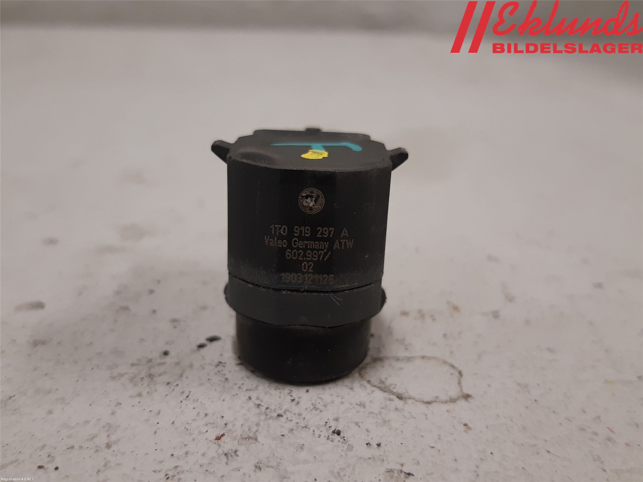 Skoda SUPERB 09-15 Parkeringshjälp Frontsensor