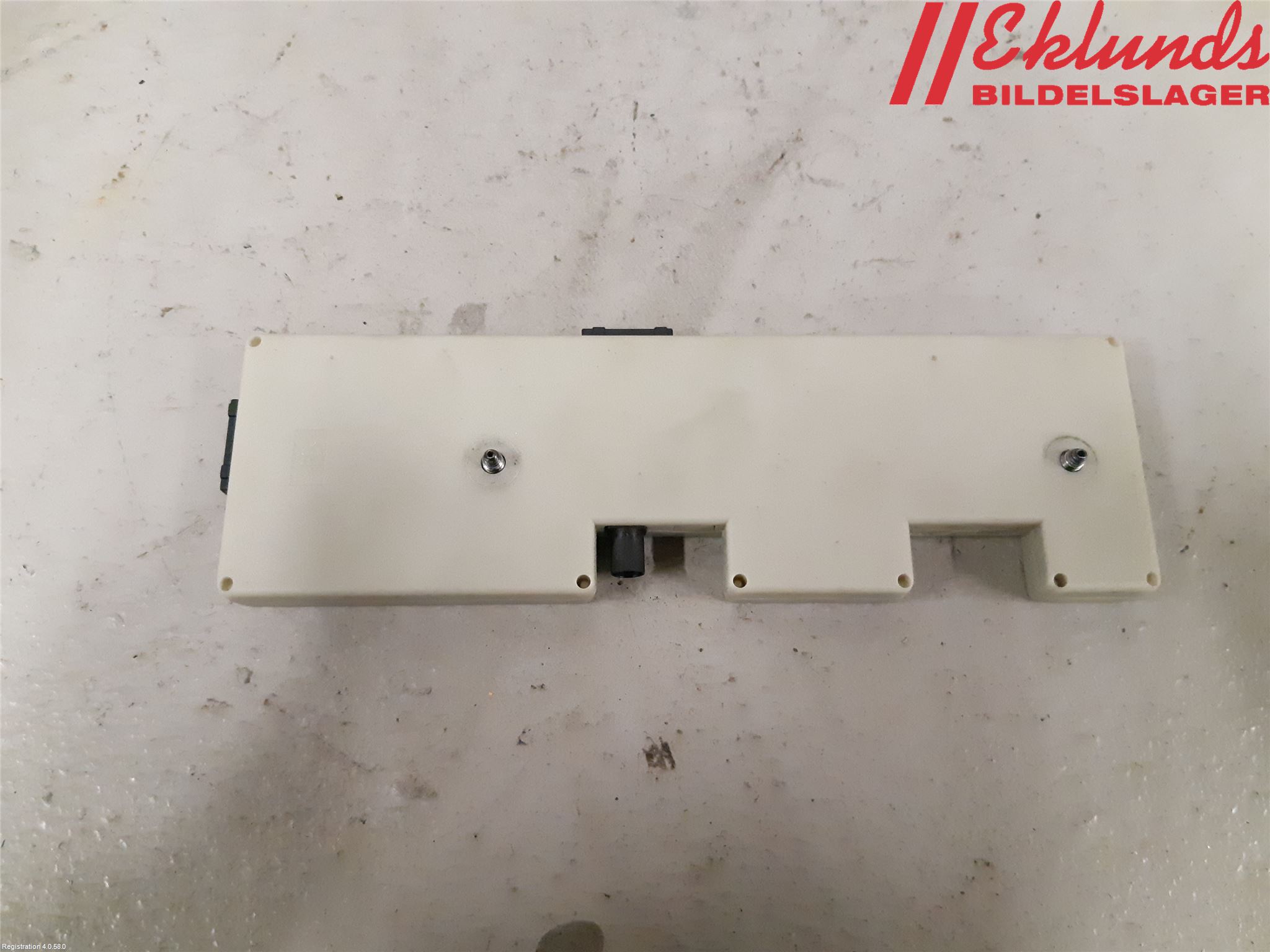 BMW 3 E90/91 SED/TOU 05-12 Antennförstärkare