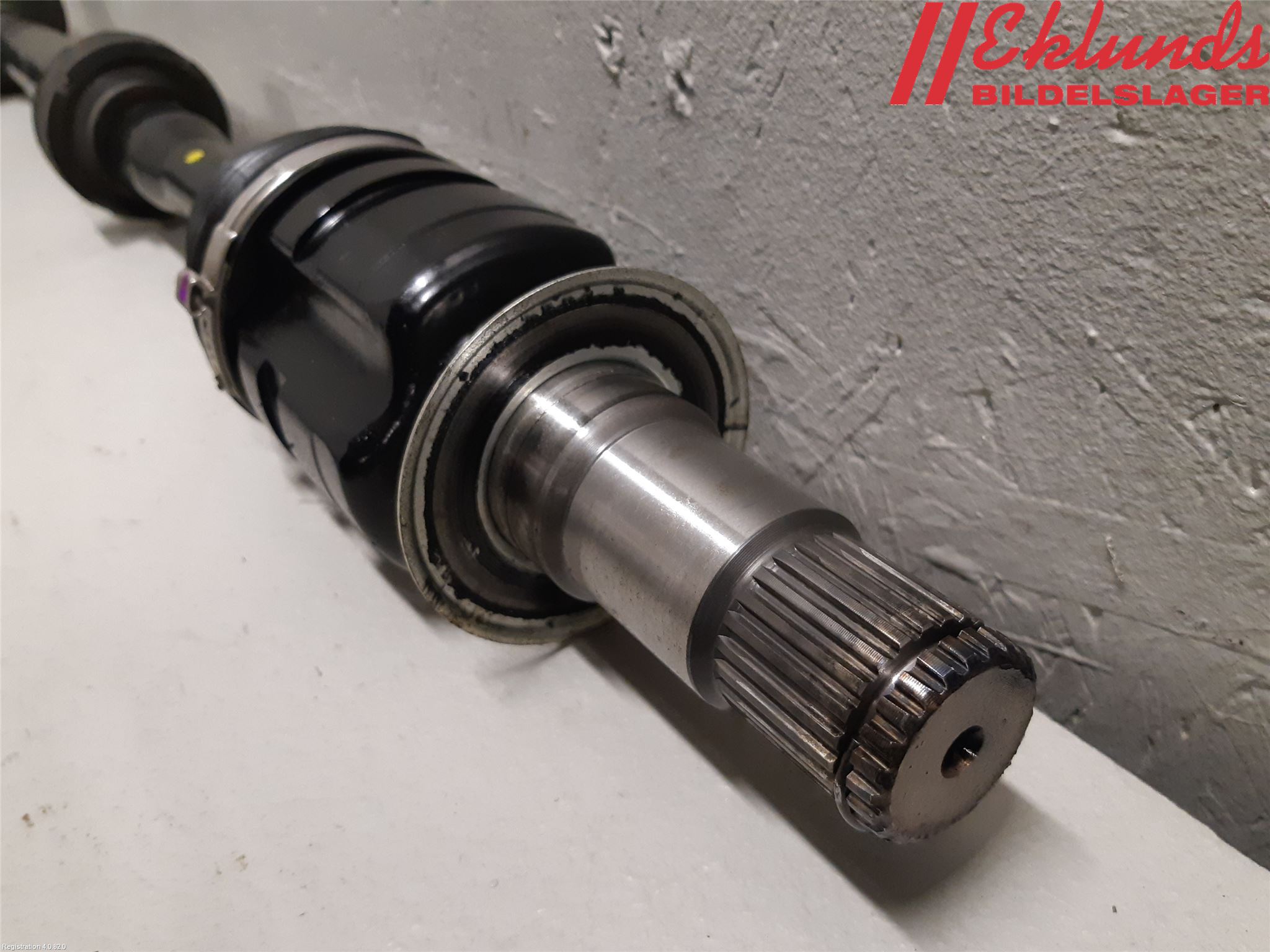 Toyota COROLLA 19- Drivaxel Fram Höger