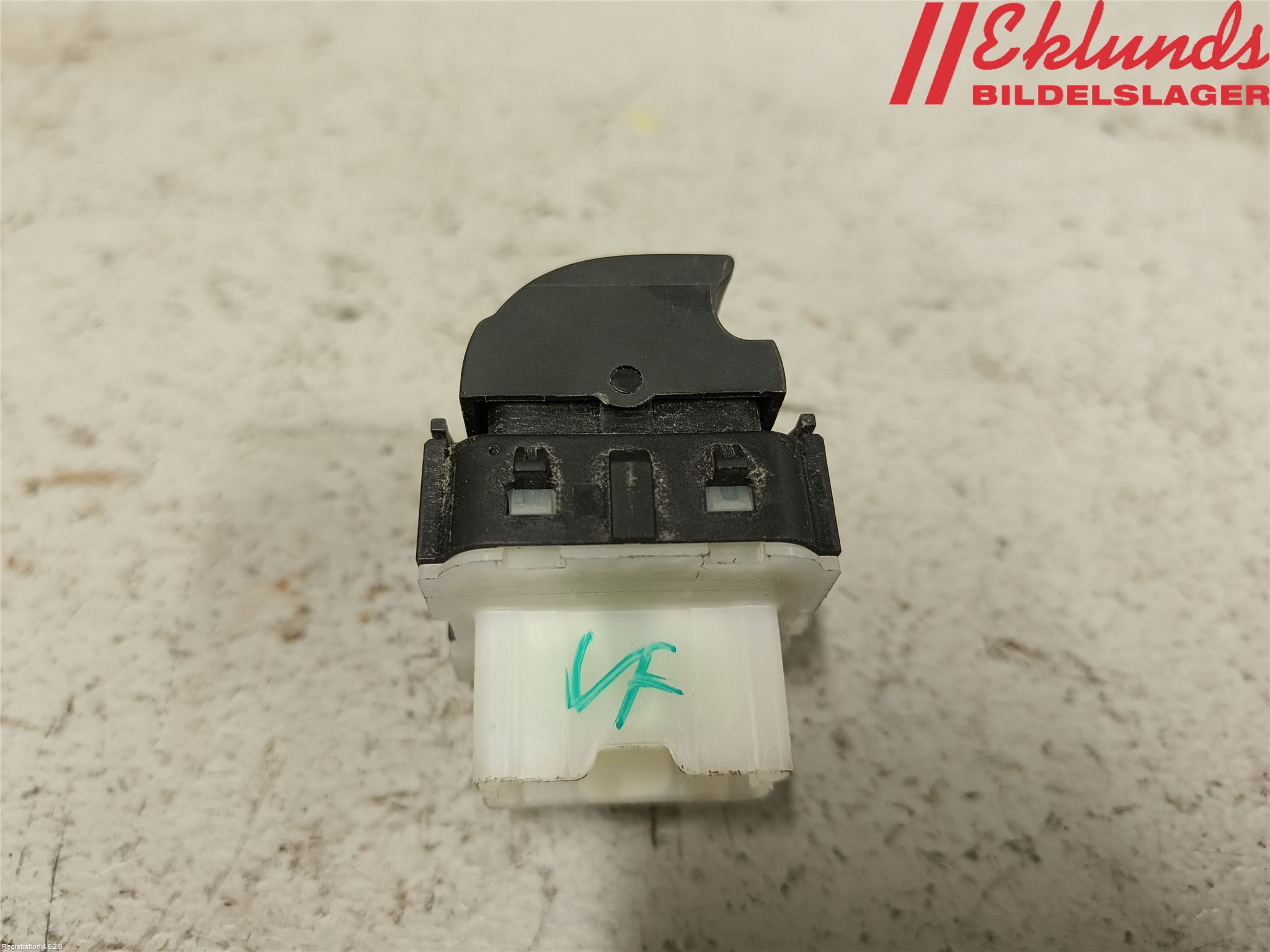 Renault TRAFIC/E-TECH 15- Strömställare Elhiss