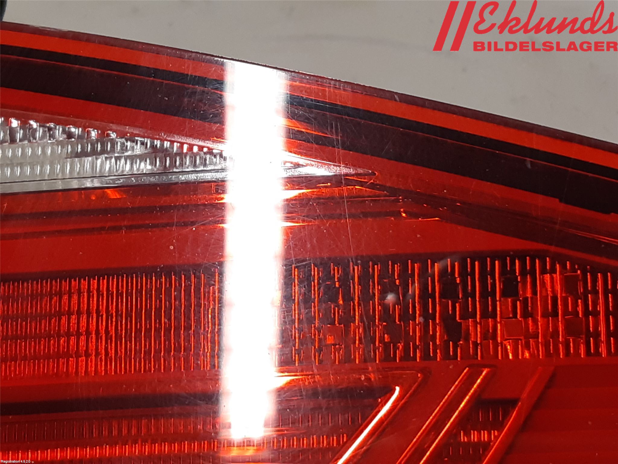 Volkswagen VW PASSAT 15-19 Bakljus Lucka Hö