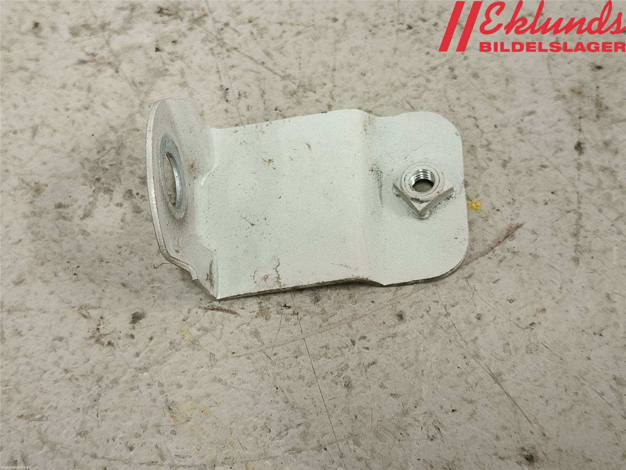 Audi A1/S1 11-18 Skärmfäste Fram Hö