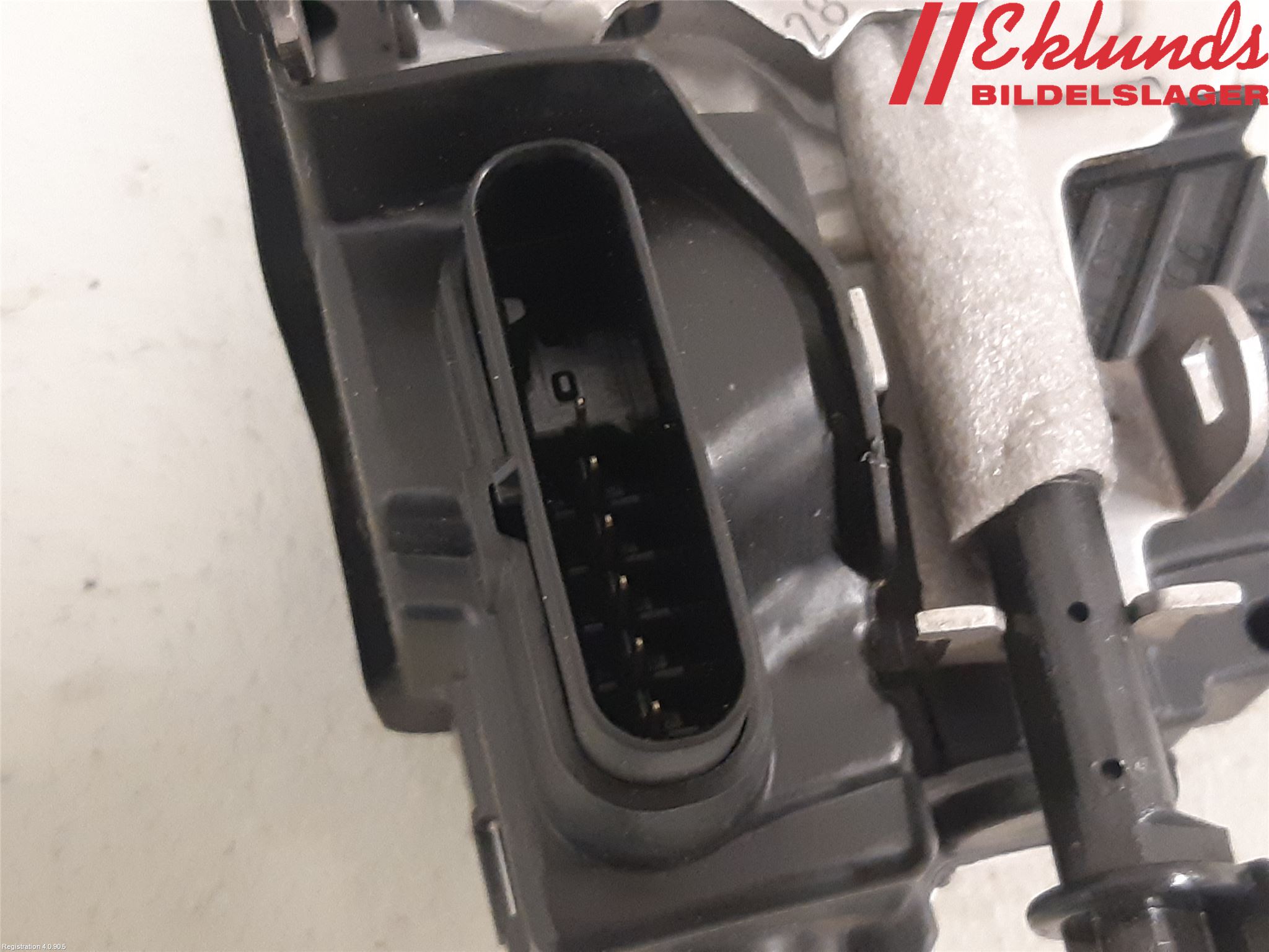 Volvo V40 12-19 Låskista-Dörrlås