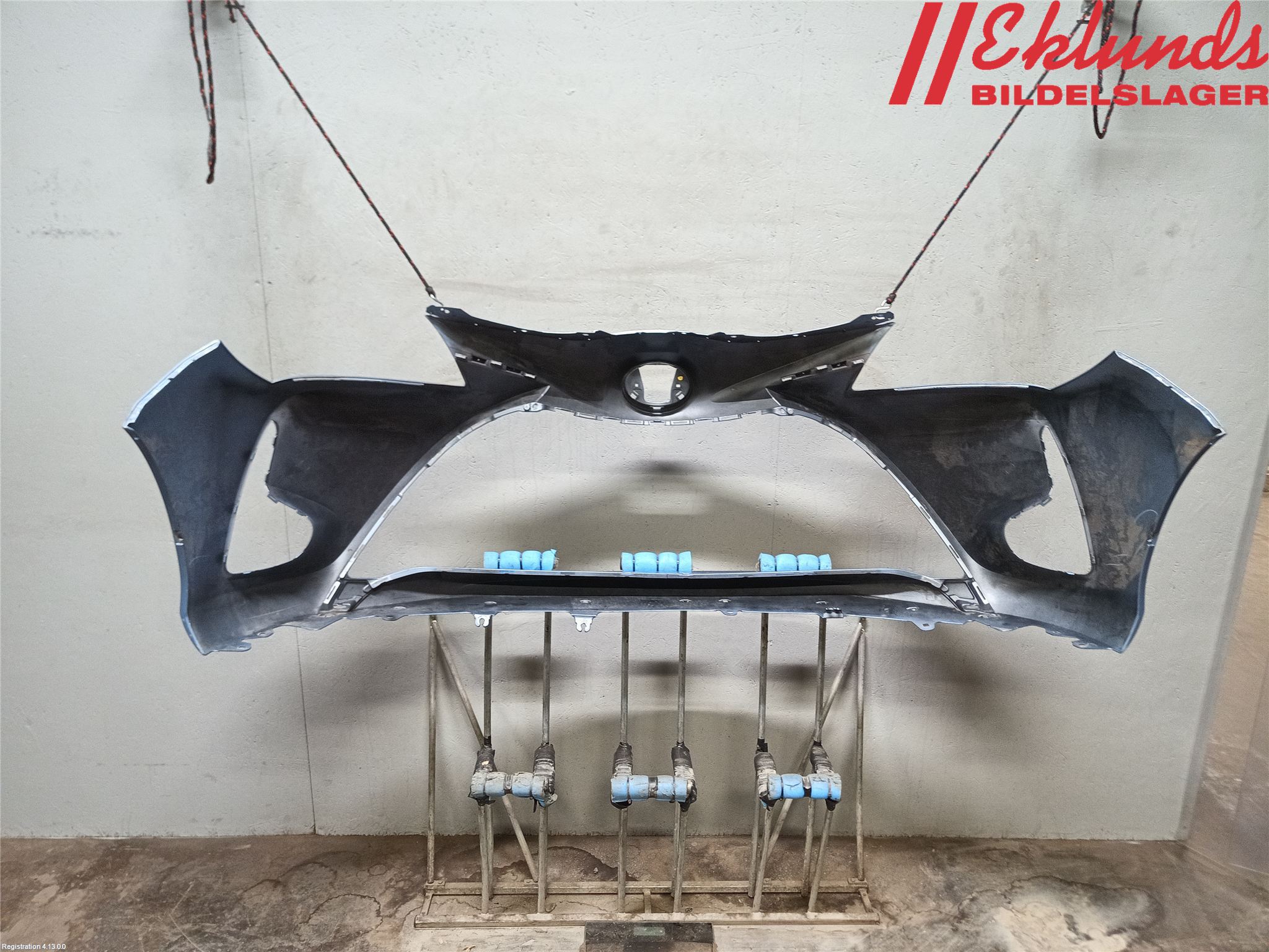 Toyota YARIS XP130 15-20 Stötfångarbeklädnad Fram