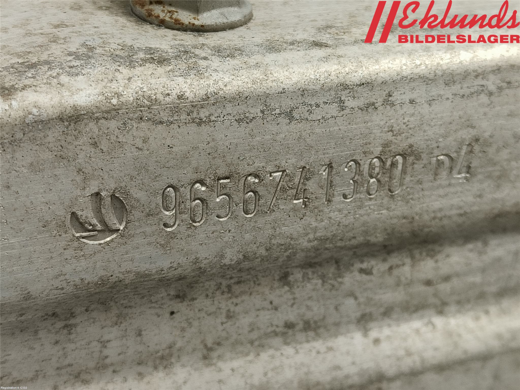 Peugeot 308 08-13 Stötfångarbalk Fram