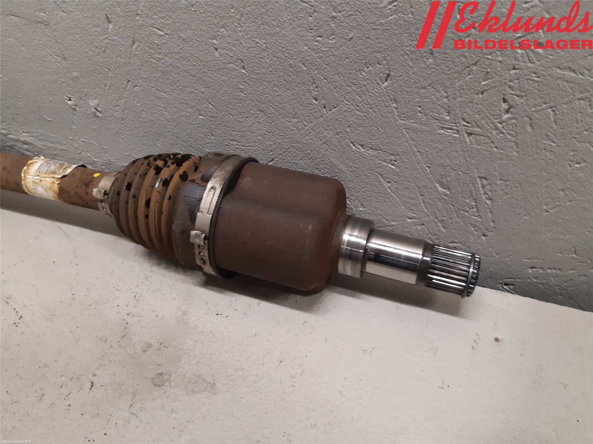 Ford TRANSIT/TOURNEO CONNECT 13-22 Drivaxel Fram Vänster