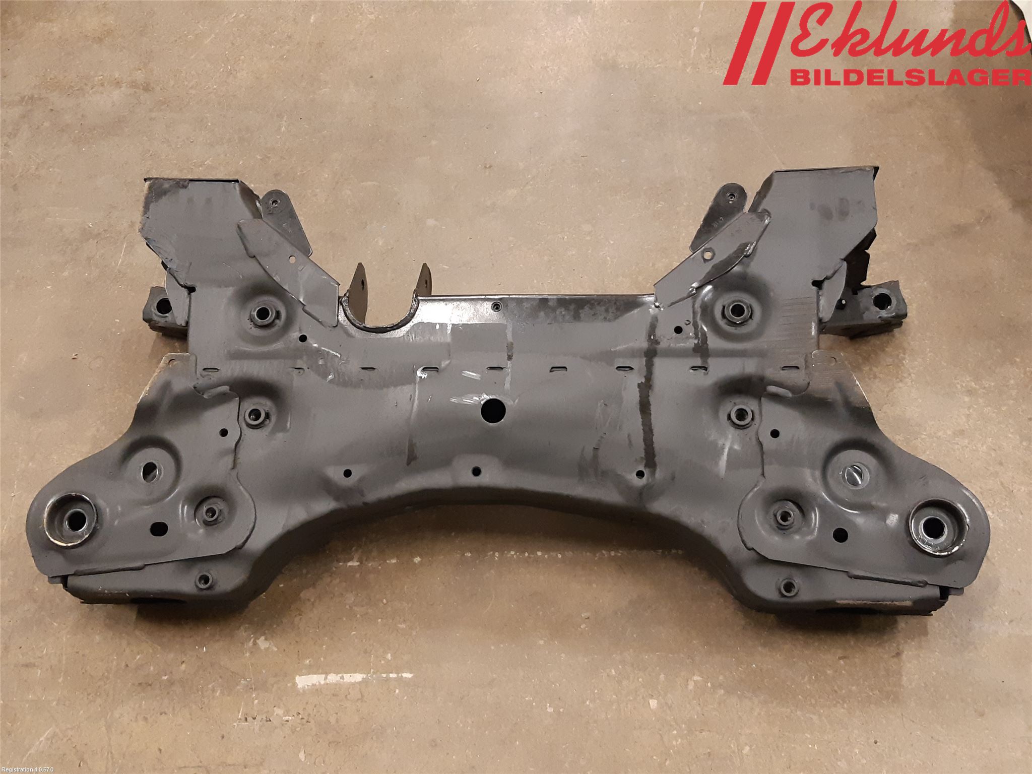 Opel MOVANO B 10-22 Framvagnsbalk