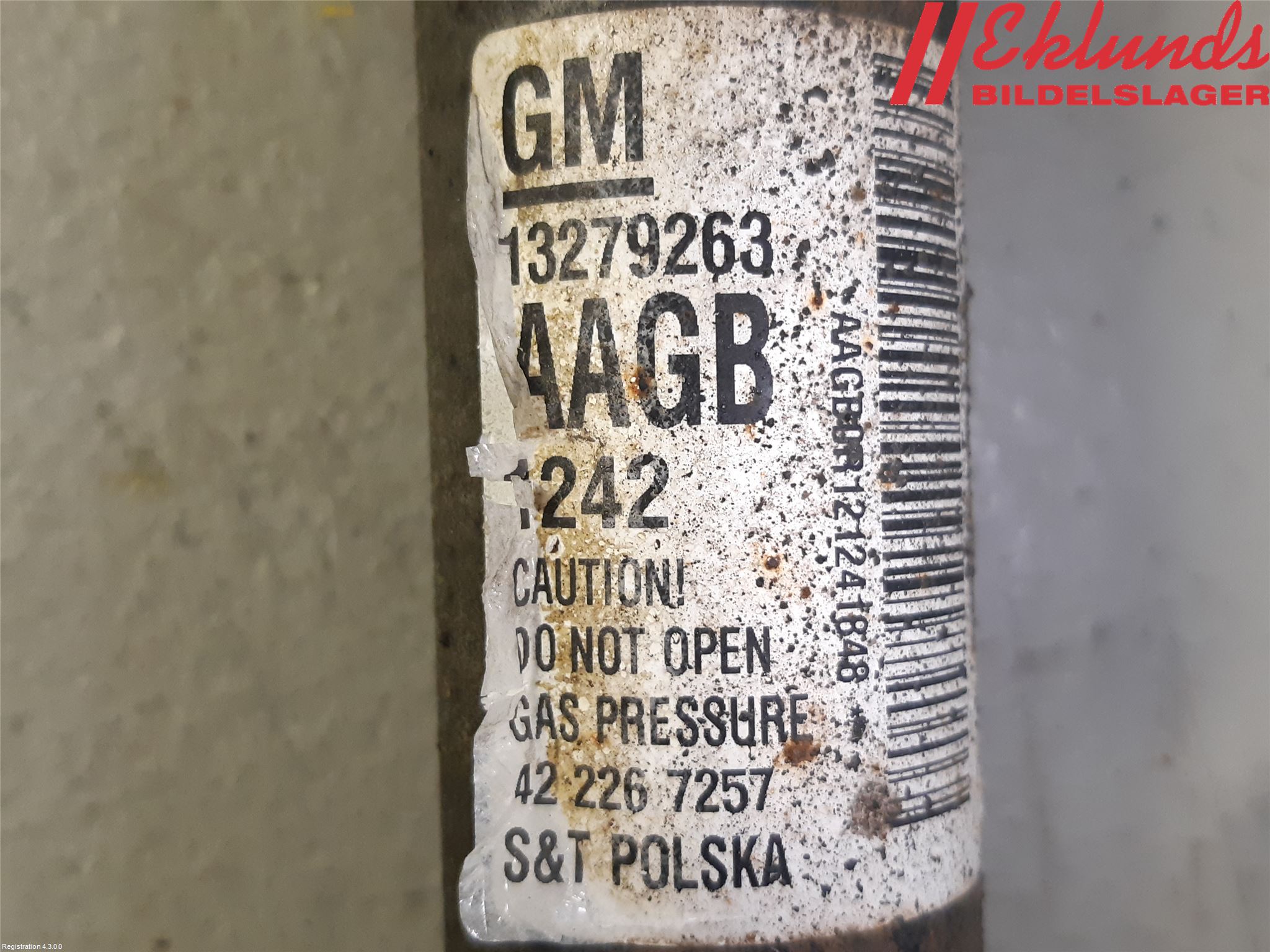 Opel ASTRA J 10-15 Stötdämpare Bak