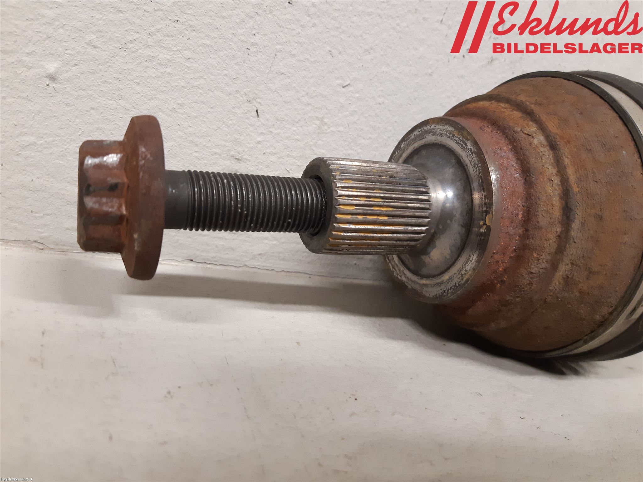 Volkswagen VW GOLF SPORTSVAN 15-20 Drivaxel Fram Vänster