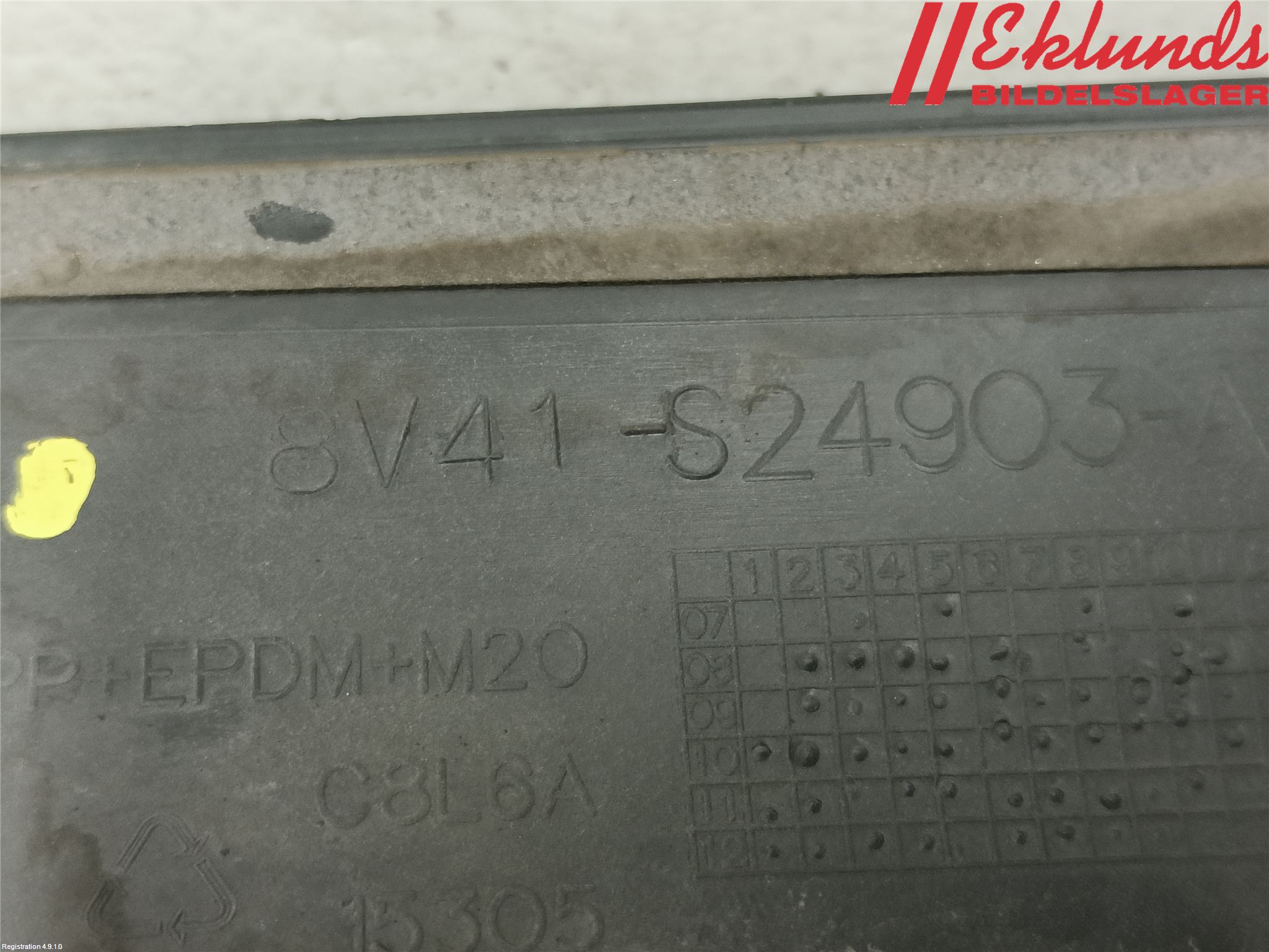 Ford KUGA 08-12 Dörr Dekorlist Bak Vä