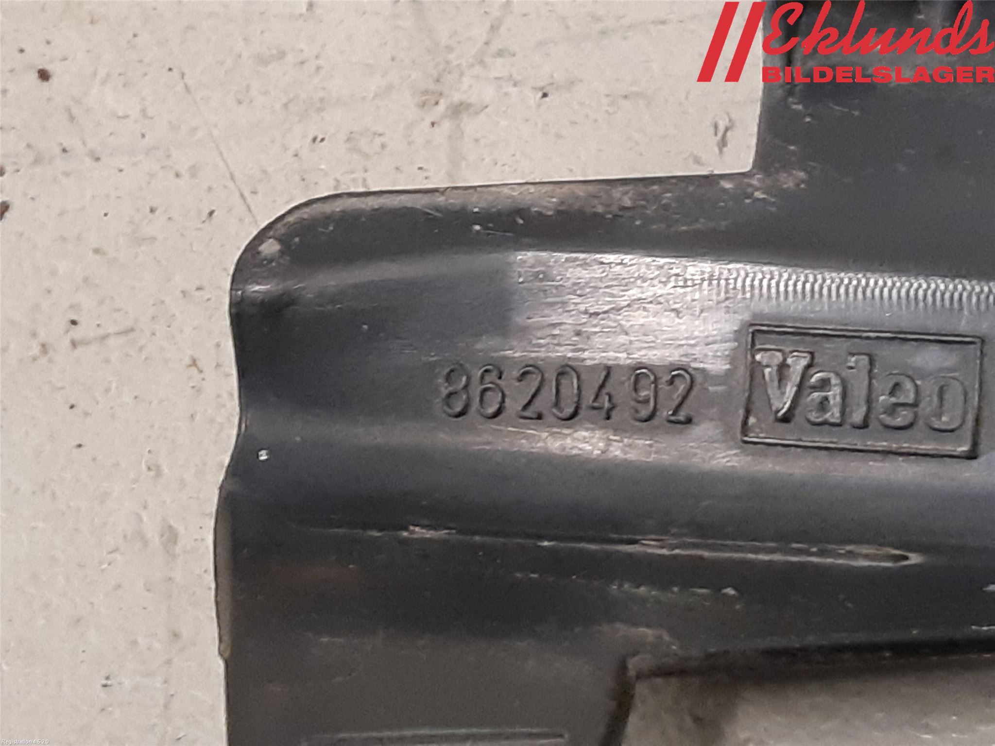 Volvo V70 00-04 Strålkast Fästsarg