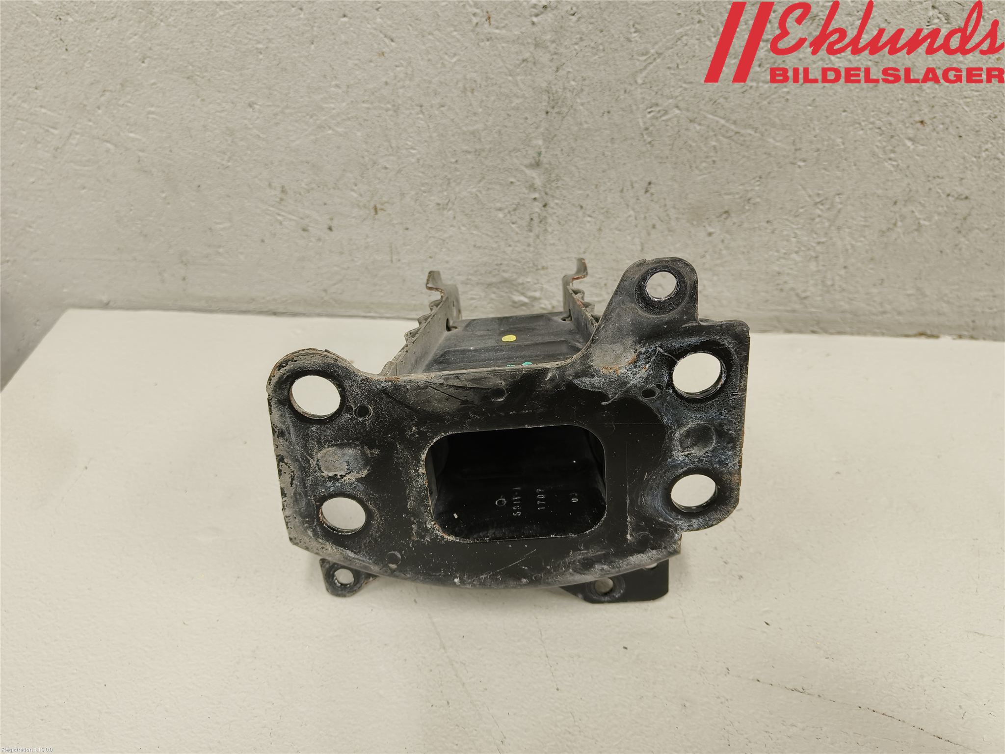 Audi A3/S3 05-13 Stötfångarbärjärn Fram