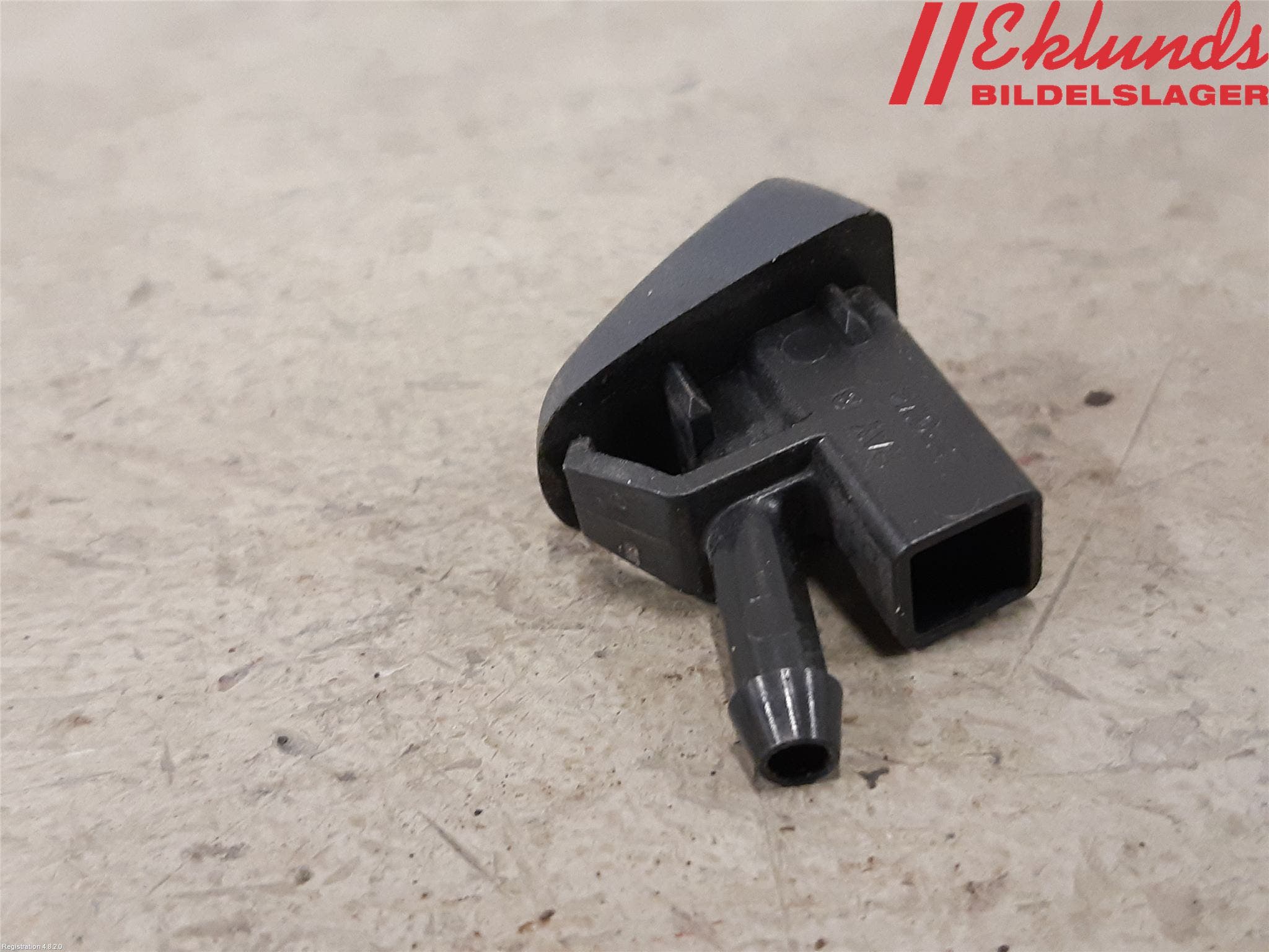 Volvo V60 11-13 Spolarmunstycke Rutor