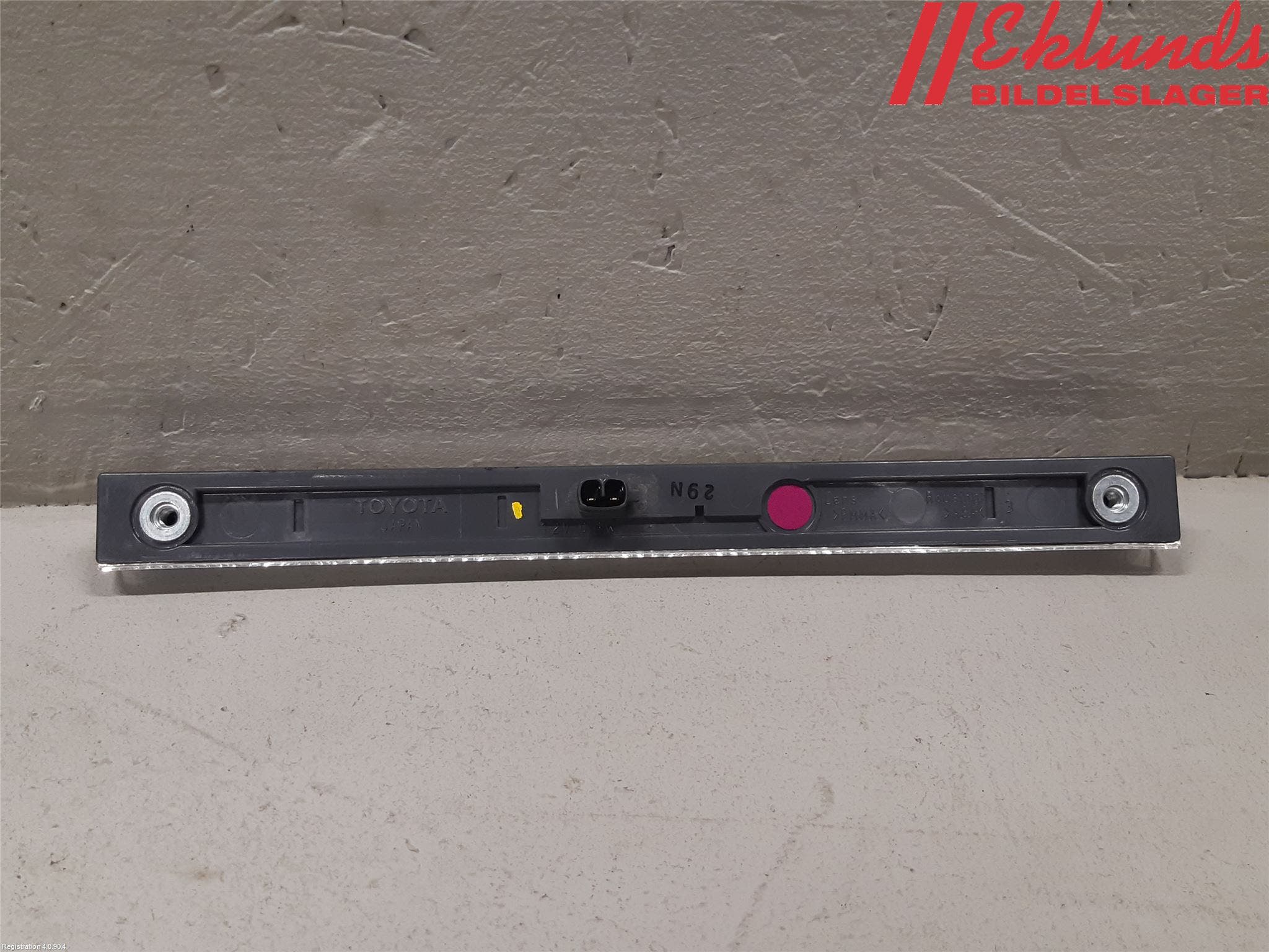 Toyota RAV4 19- Bromsljus Bakruta