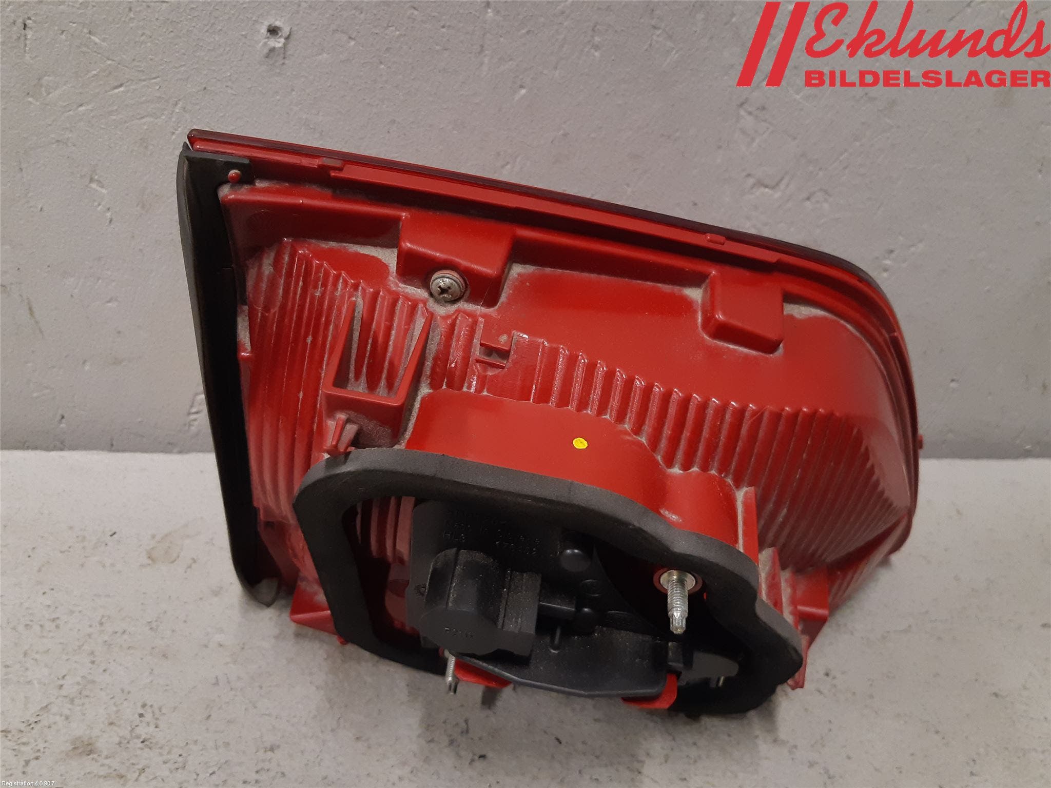 Volkswagen VW TOURAN 10-15 Bakljus Lucka Hö