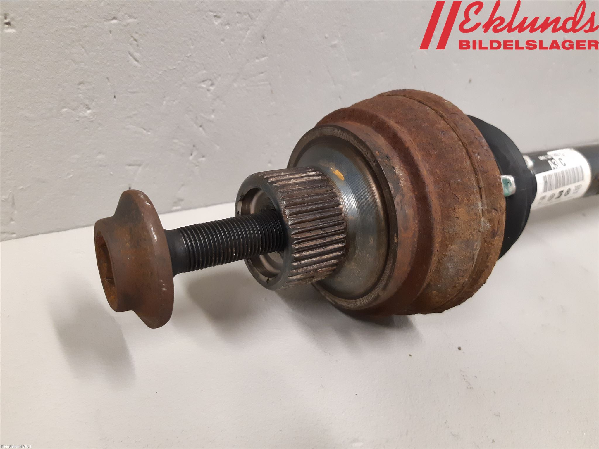 Audi Q5 09-16 Drivaxel Bak Vänster