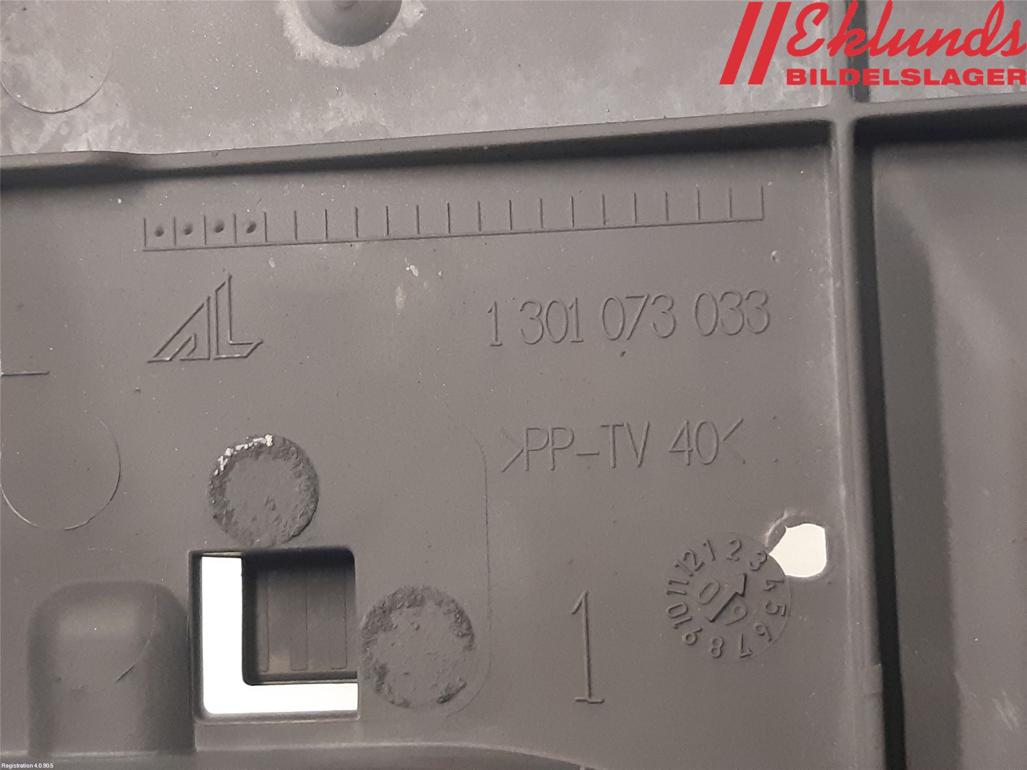 Audi A4/S4 08-11 Strålkast Fästsarg